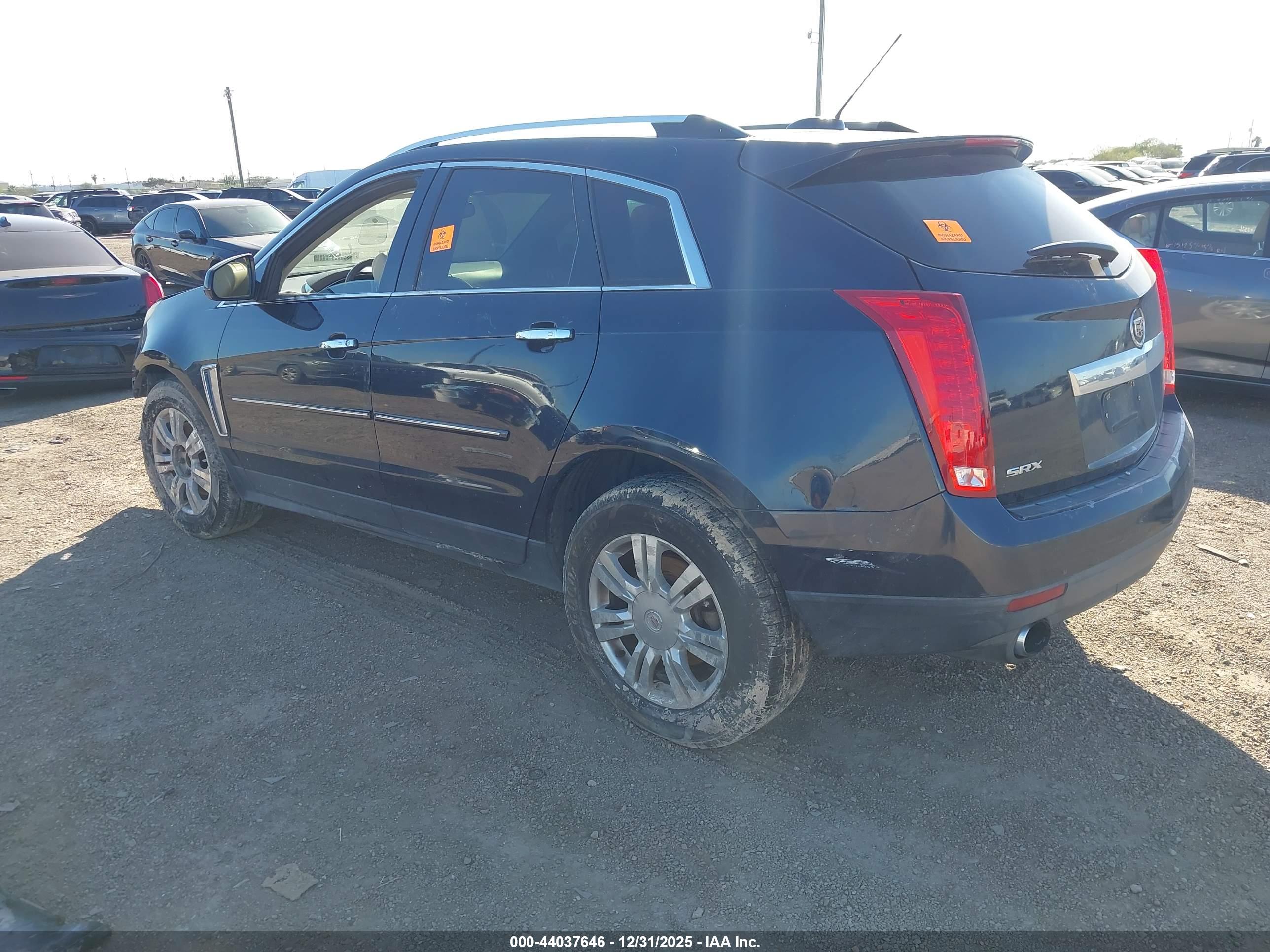 CADILLAC SRX image 3