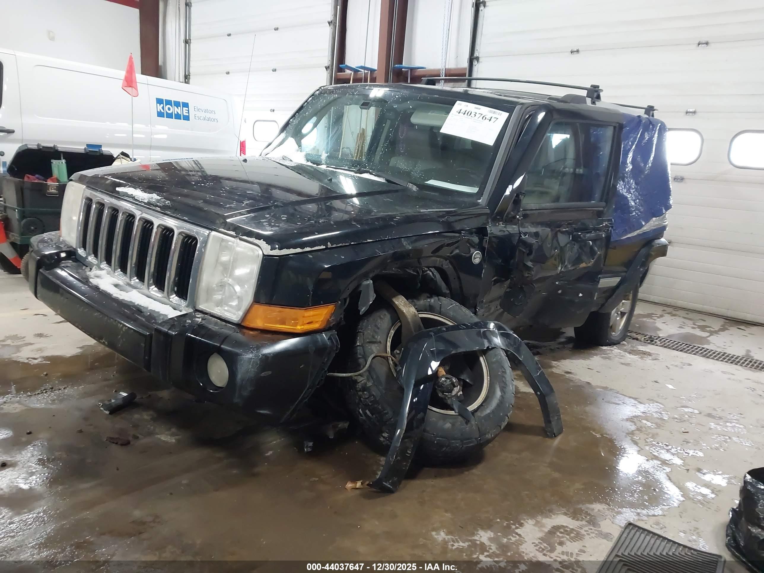 JEEP COMMANDER image 2