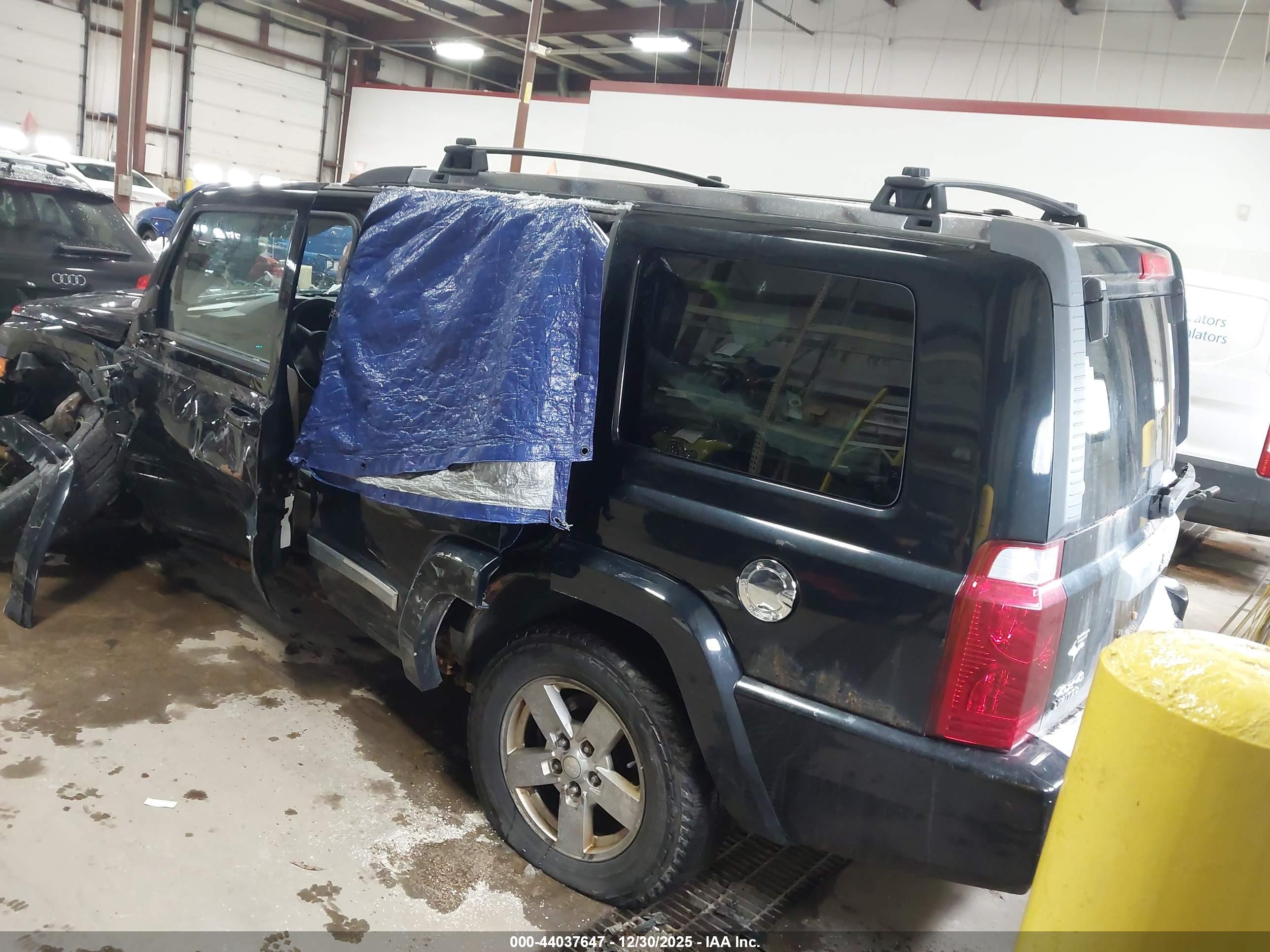 JEEP COMMANDER image 3