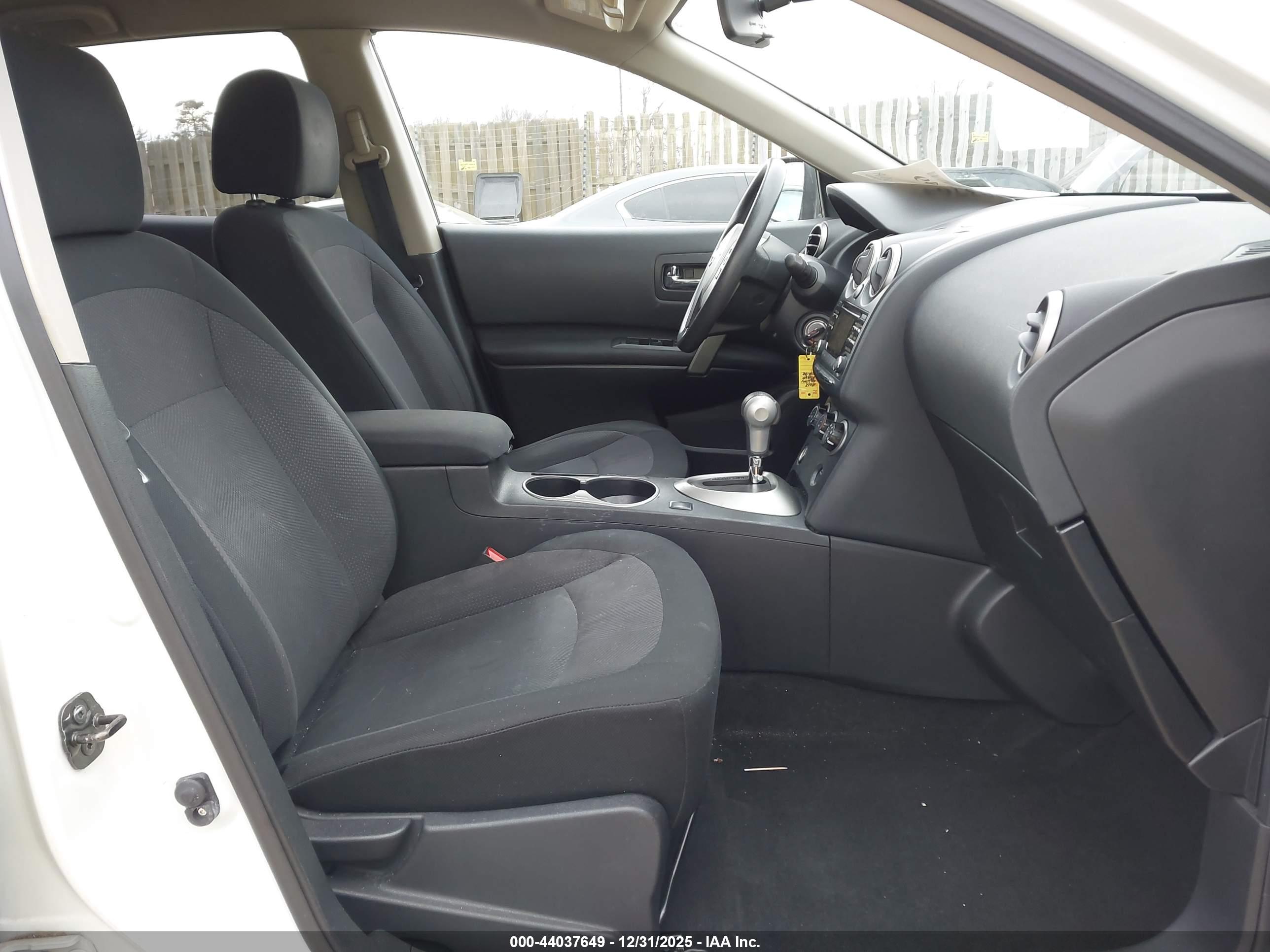 NISSAN ROGUE image 5