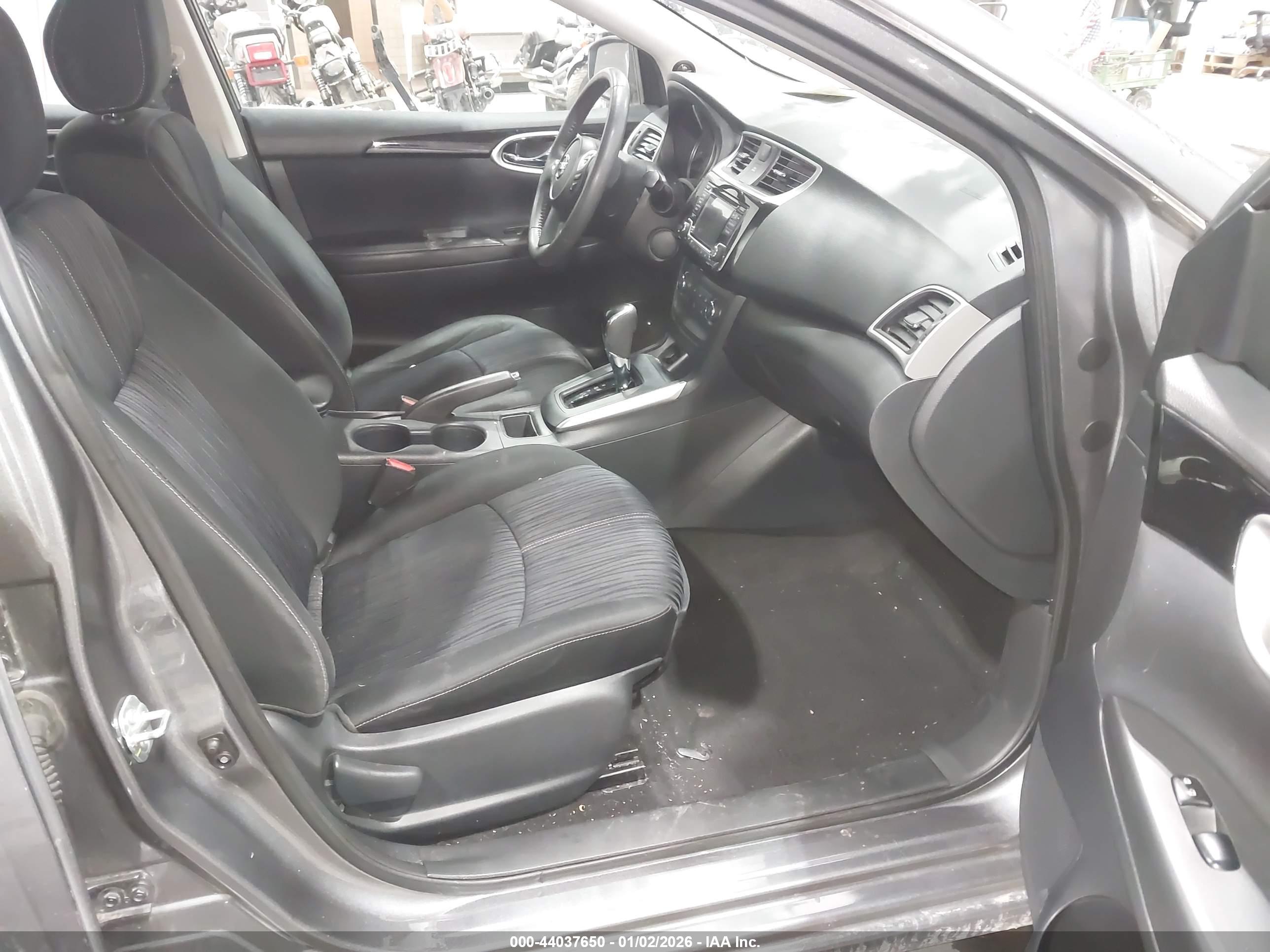 NISSAN SENTRA image 5