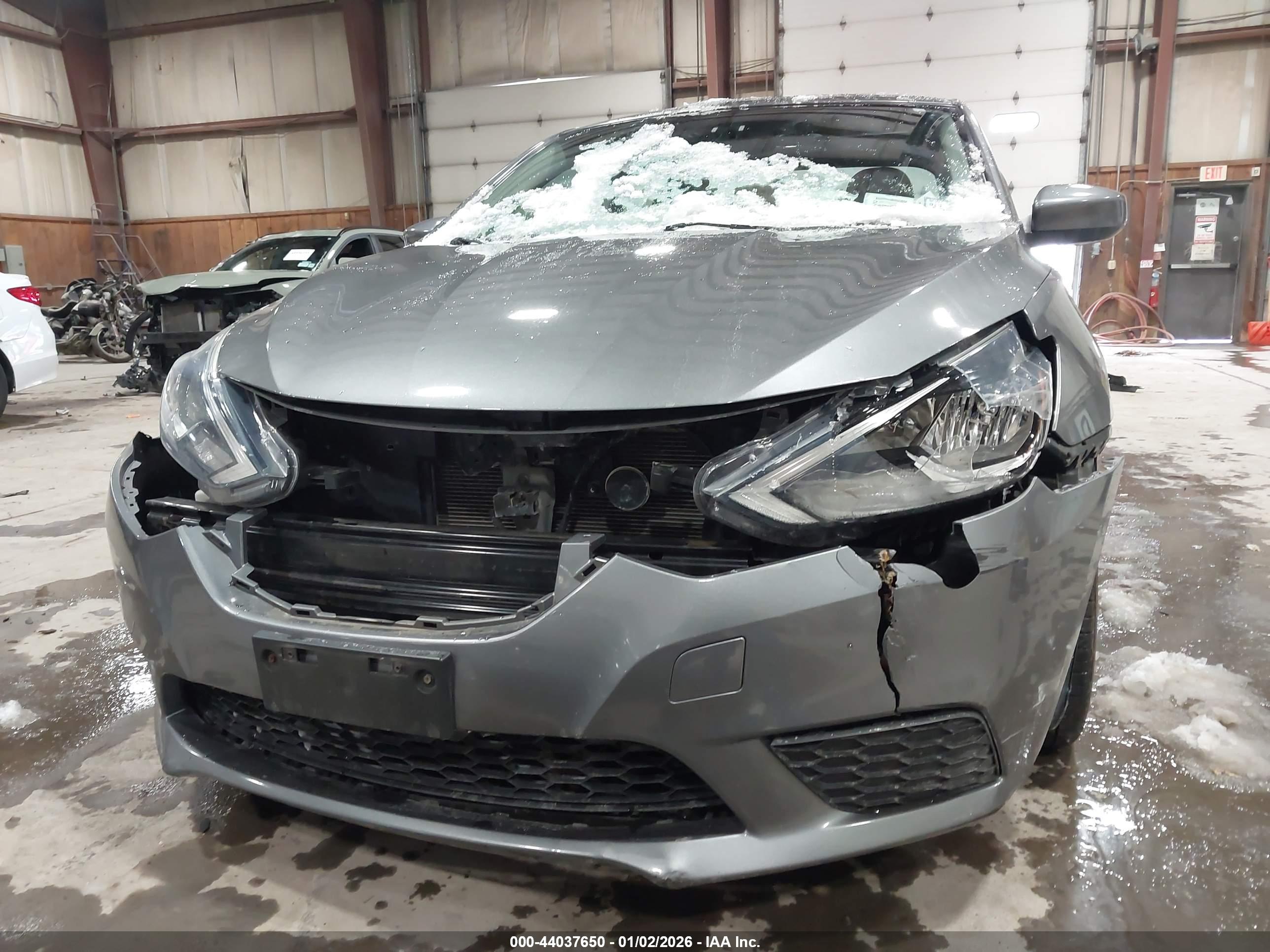 NISSAN SENTRA image 6