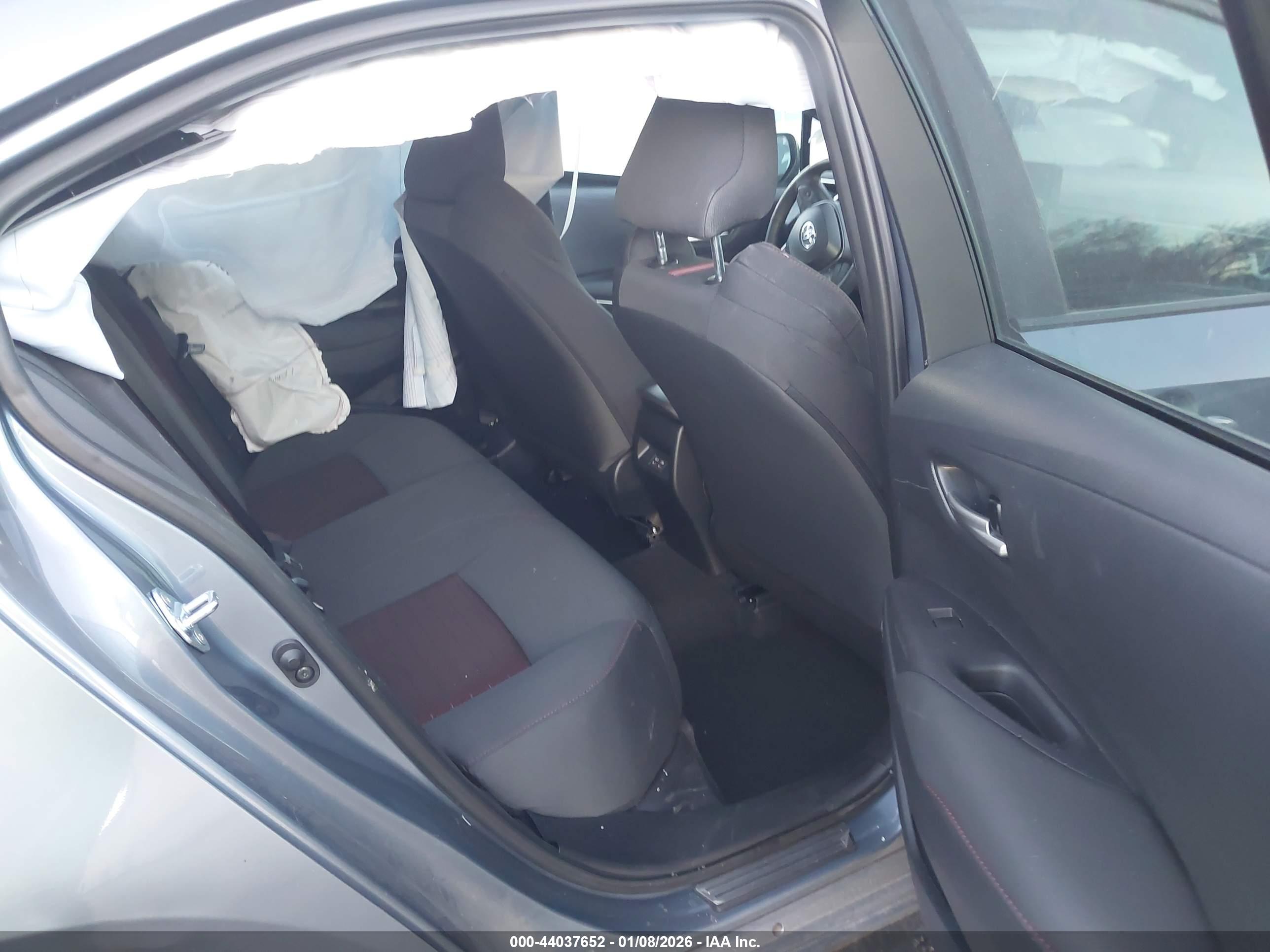 TOYOTA COROLLA image 8