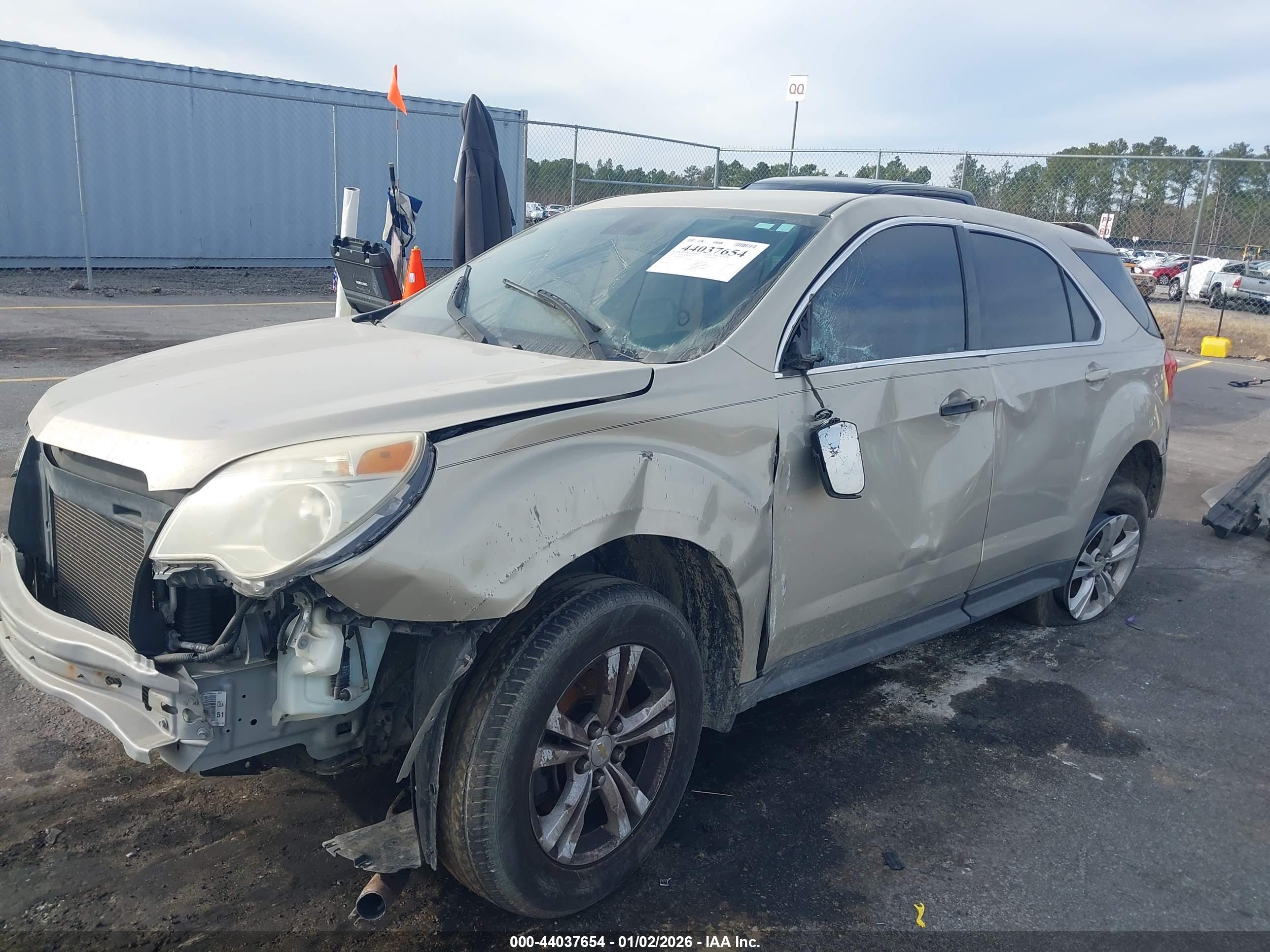 CHEVROLET EQUINOX image 2