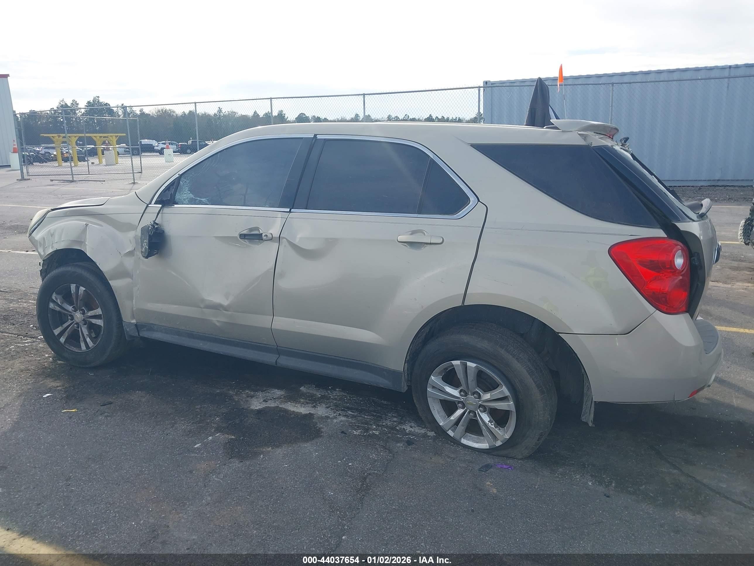 CHEVROLET EQUINOX image 3