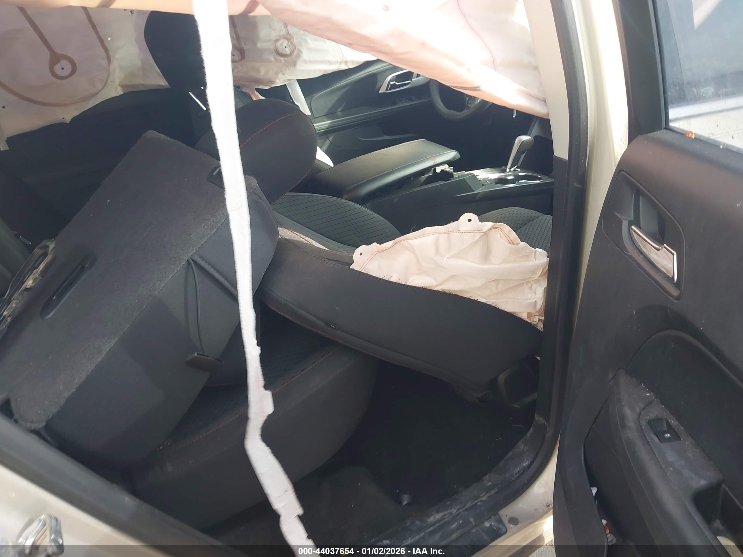 CHEVROLET EQUINOX image 8