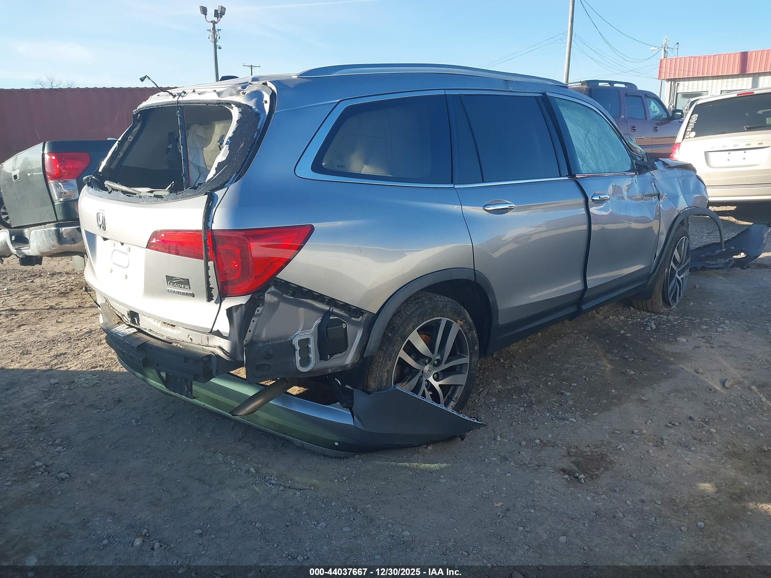 HONDA PILOT image 4