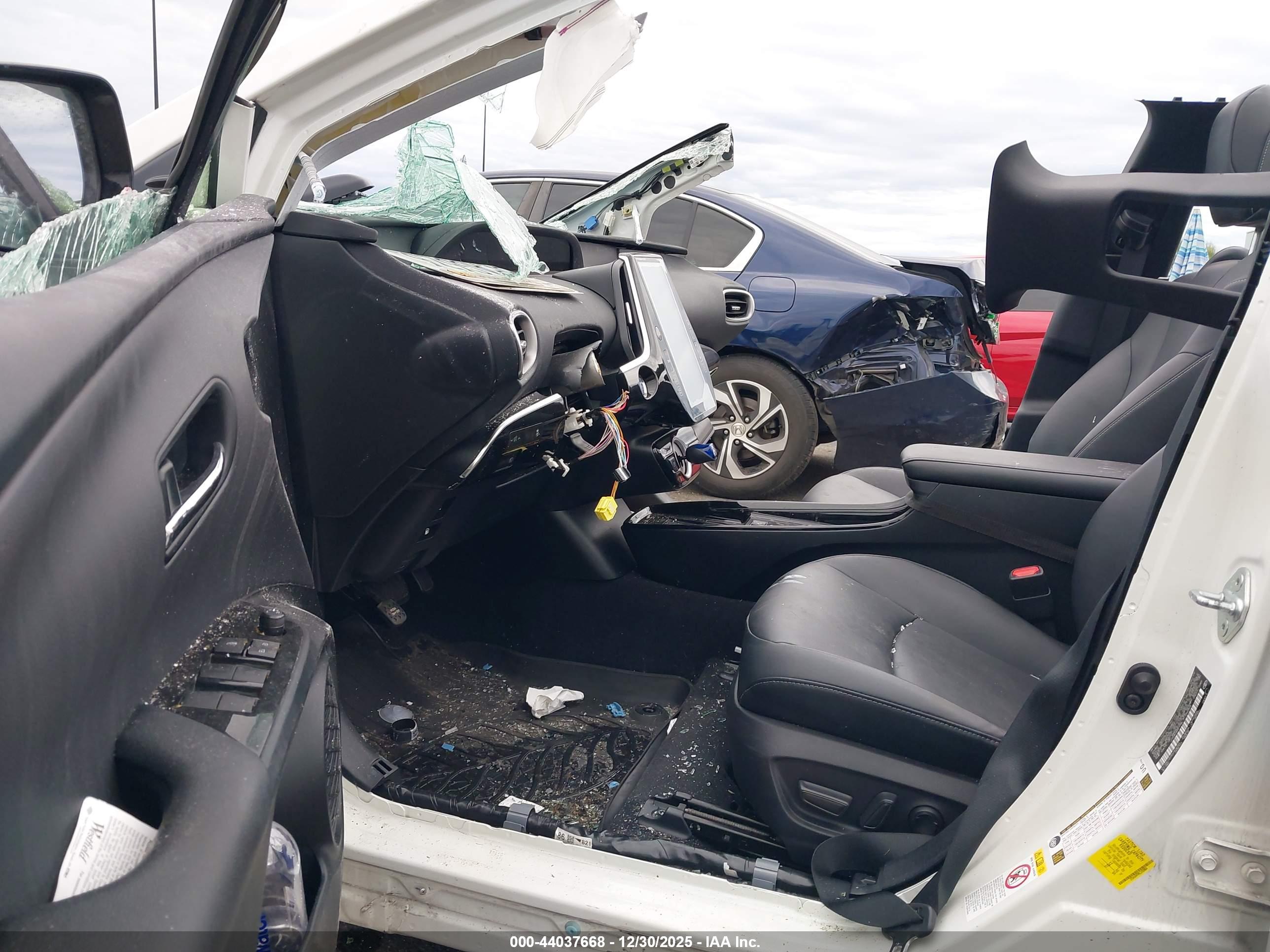 TOYOTA PRIUS image 5