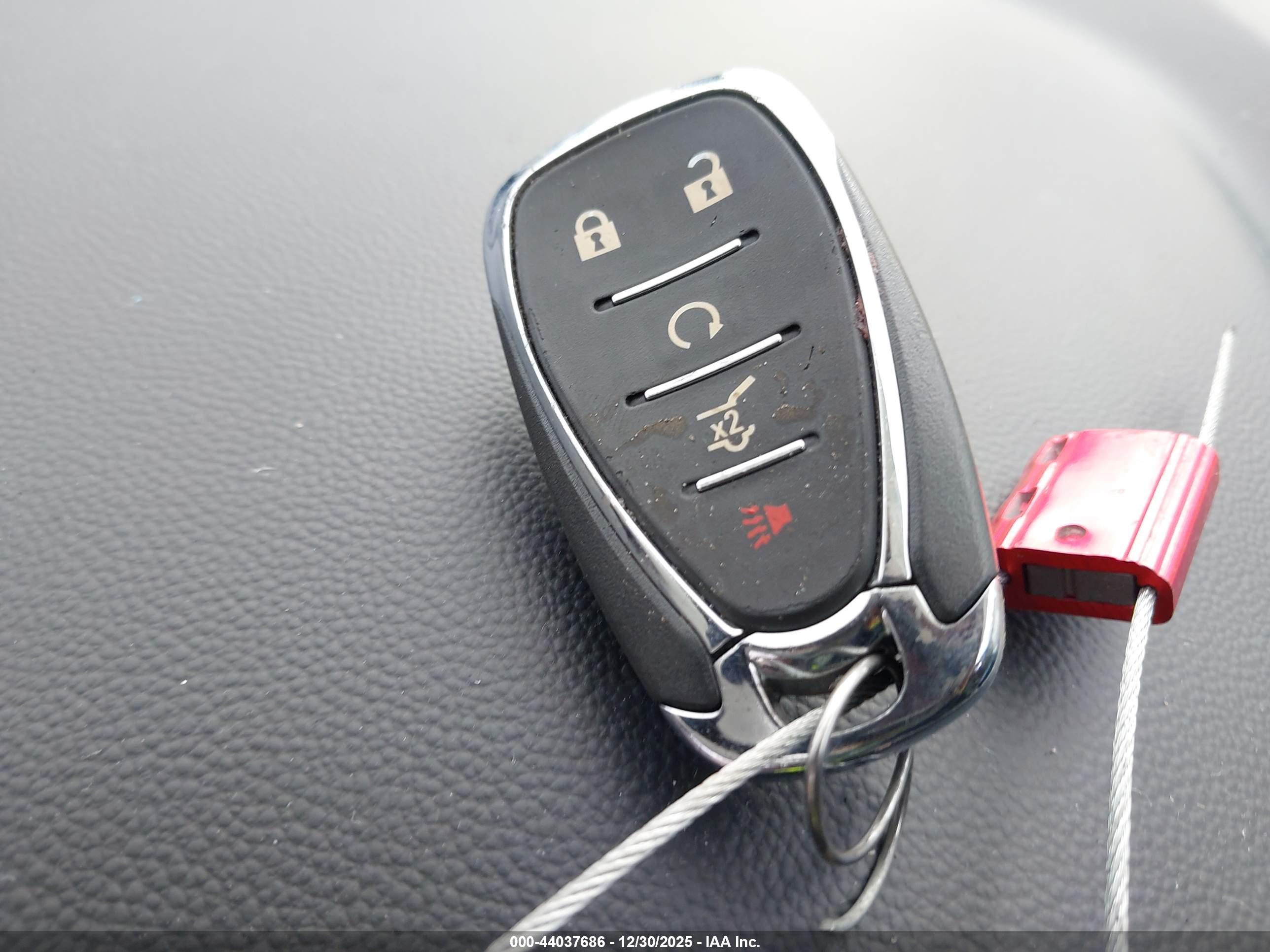 CHEVROLET TRAVERSE image 11