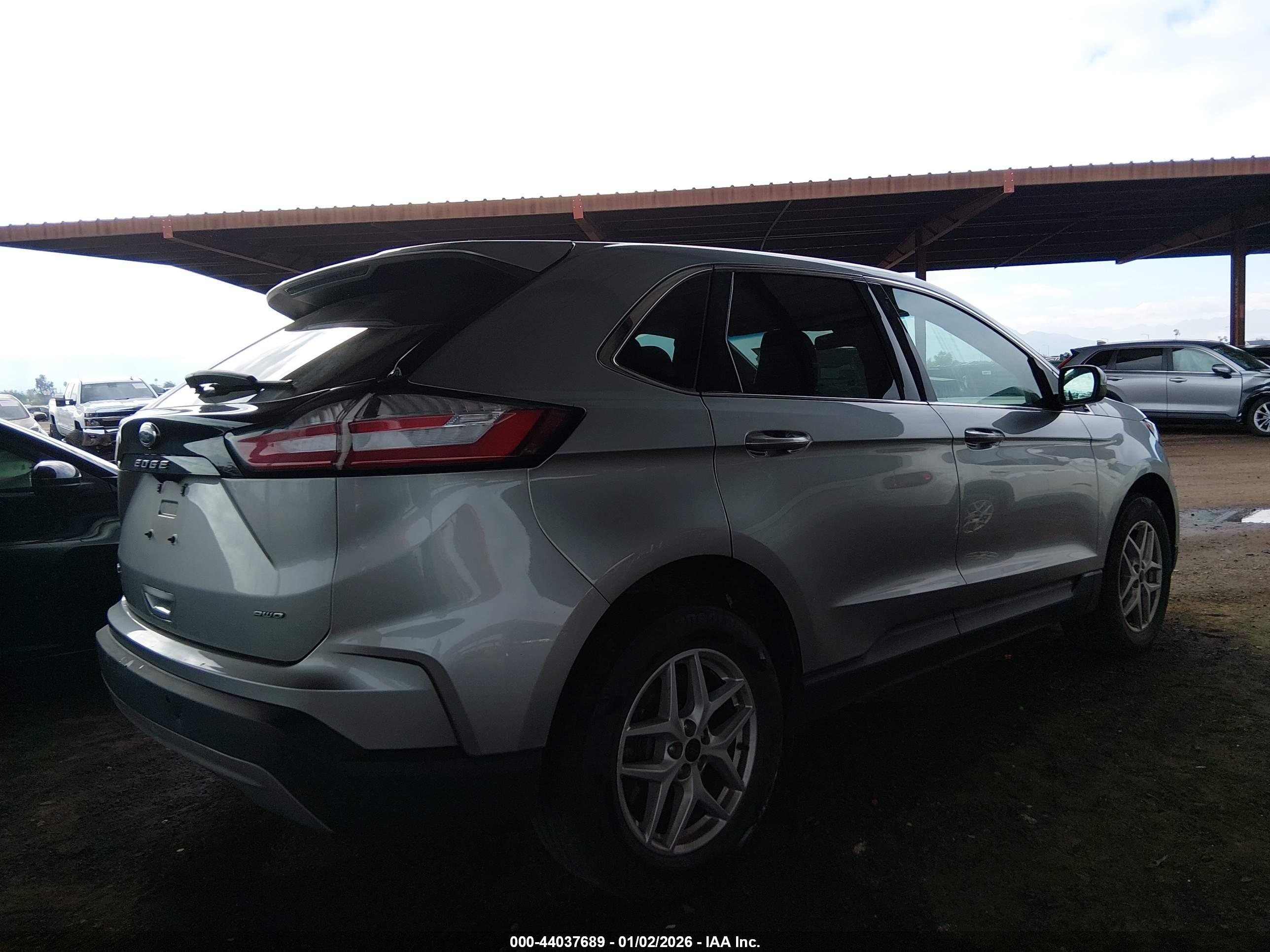 FORD EDGE image 4