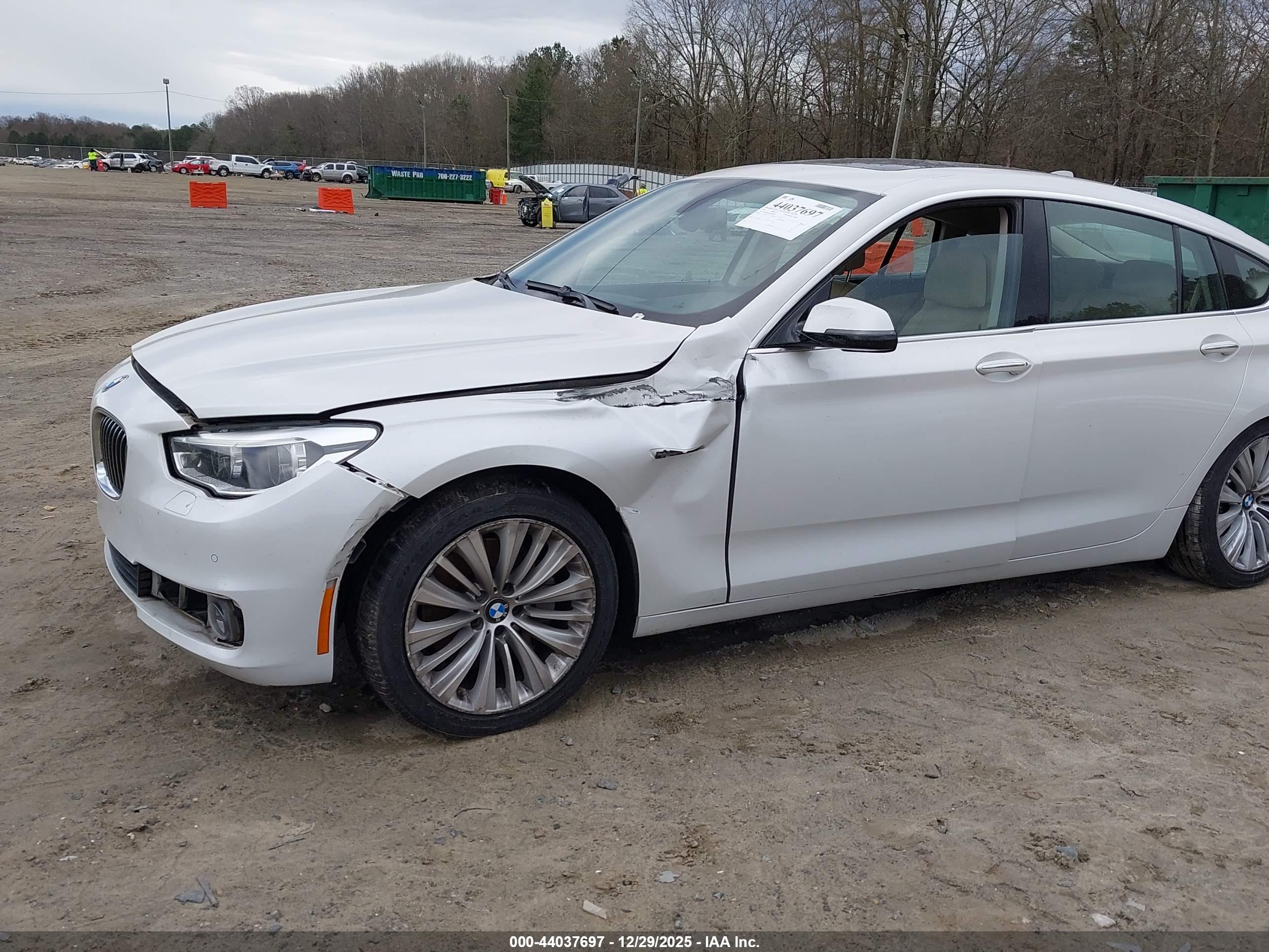BMW 535I image 6