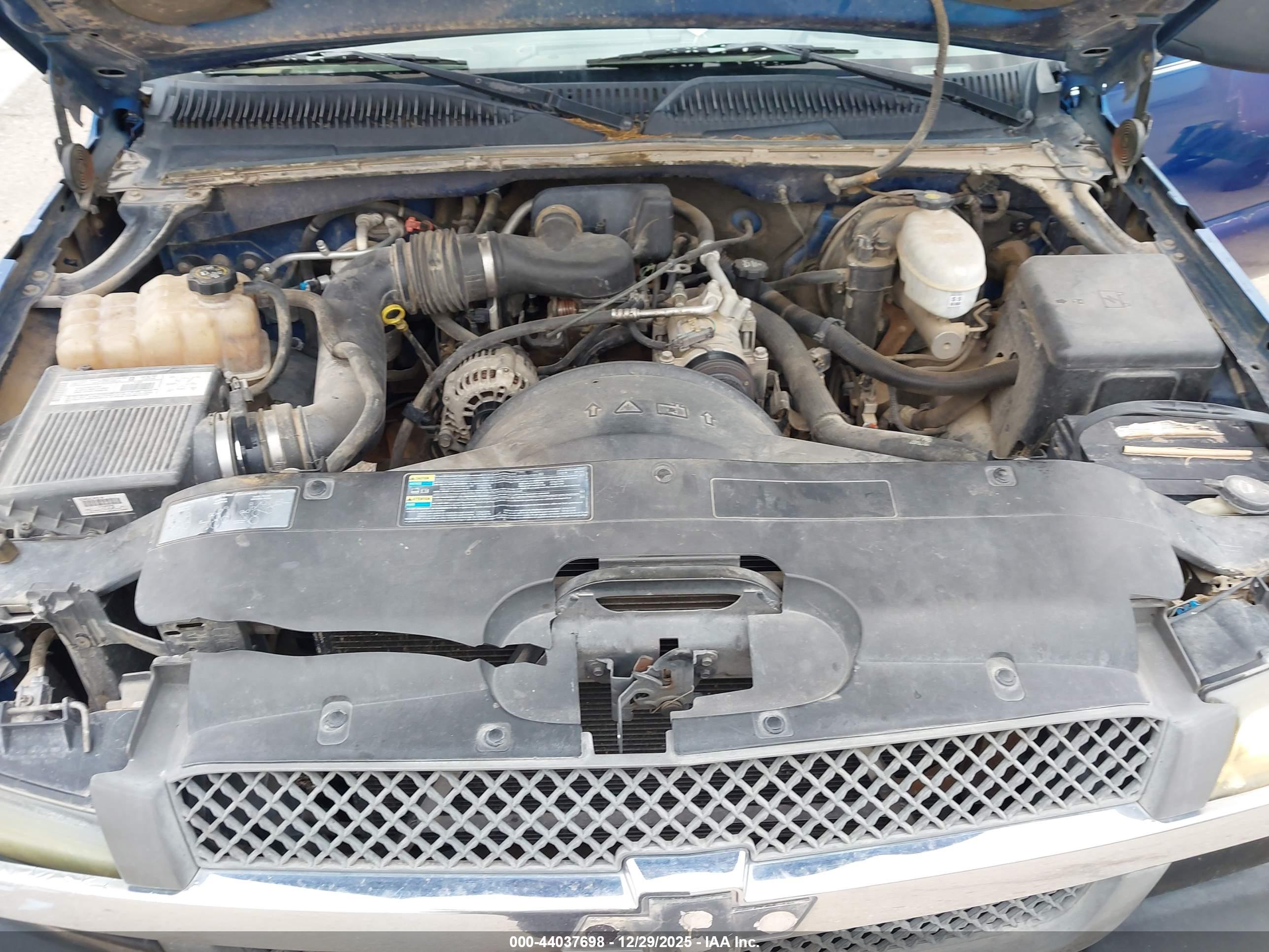 CHEVROLET SILVERADO image 10
