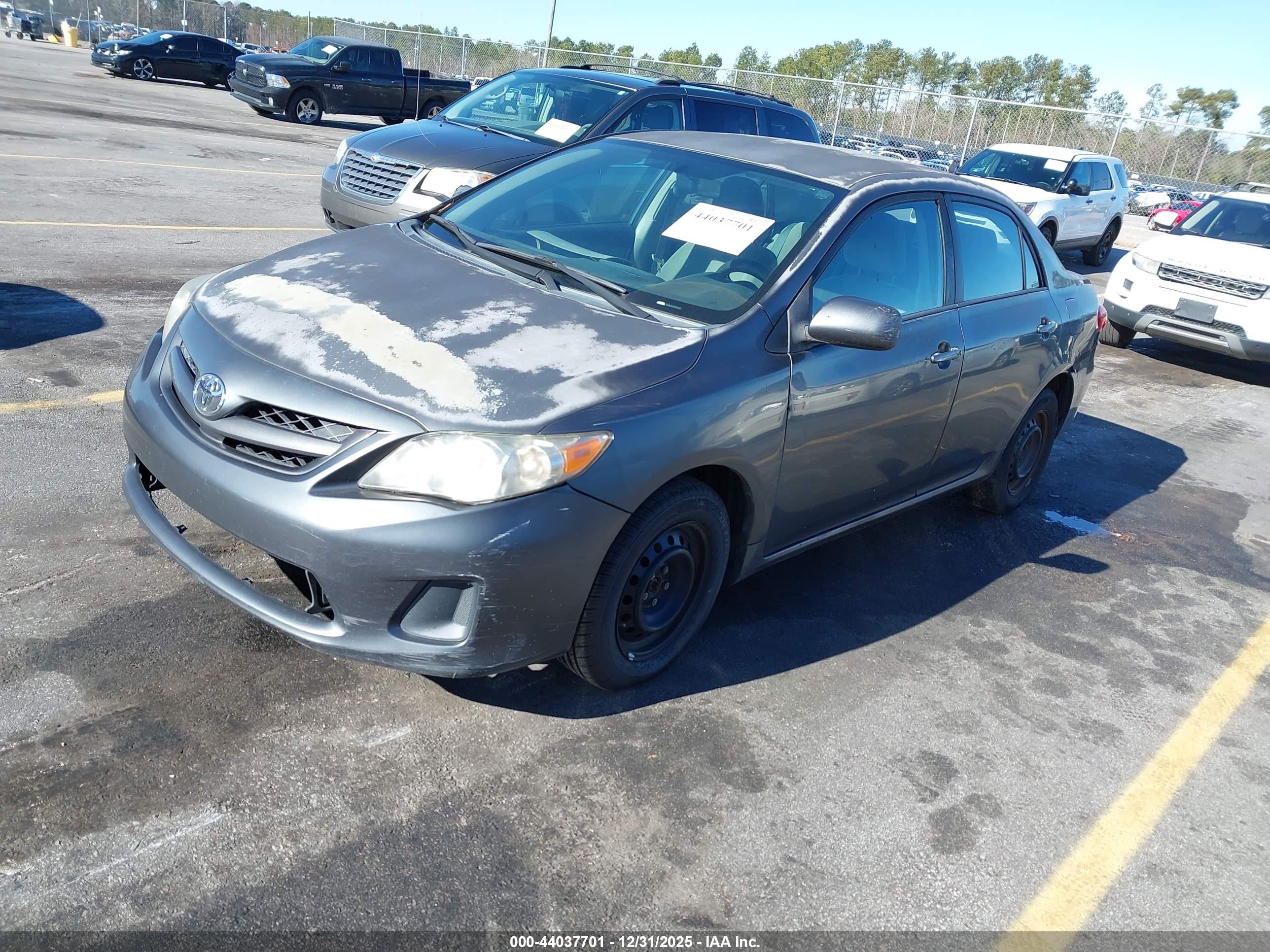 TOYOTA COROLLA image 2