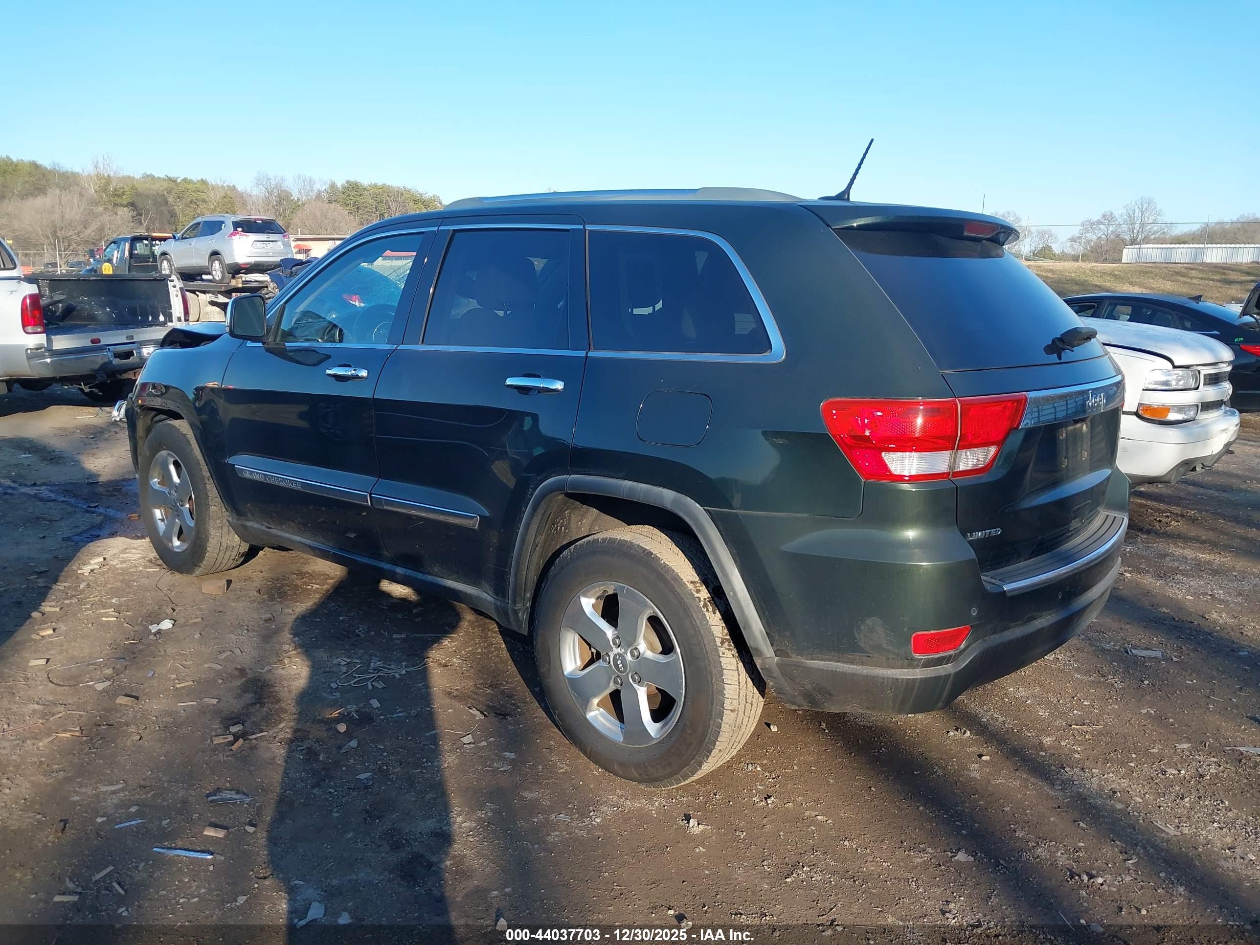 JEEP GRAND image 3