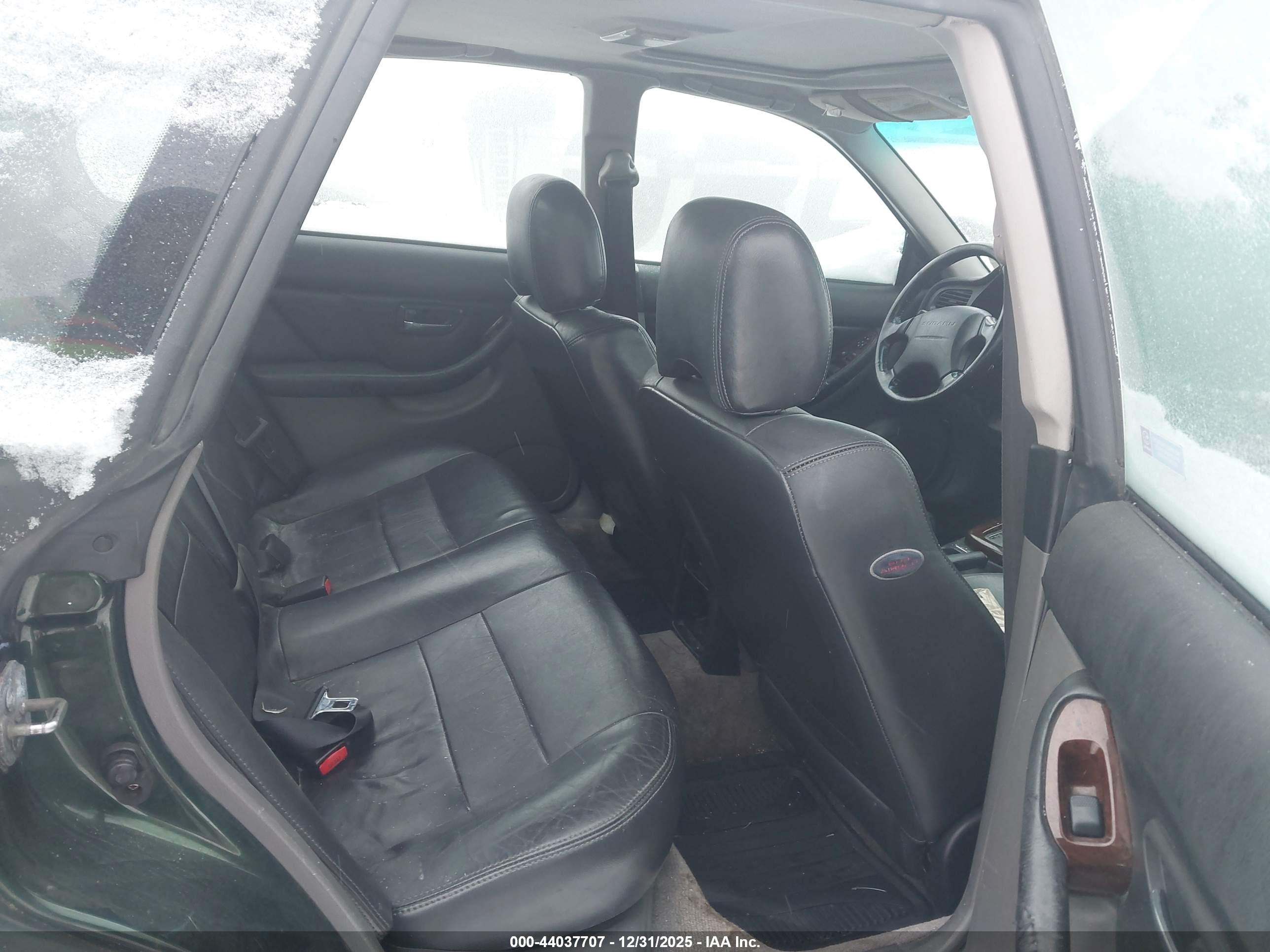 SUBARU LEGACY image 8