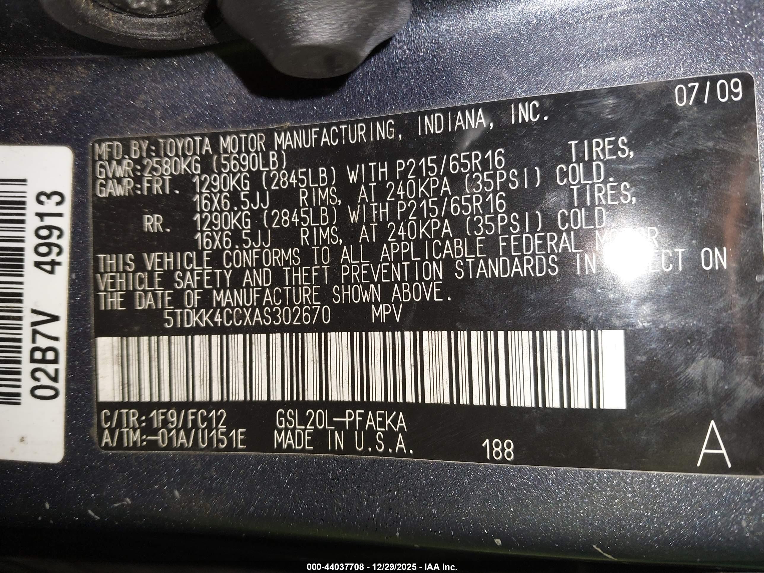 TOYOTA SIENNA image 9
