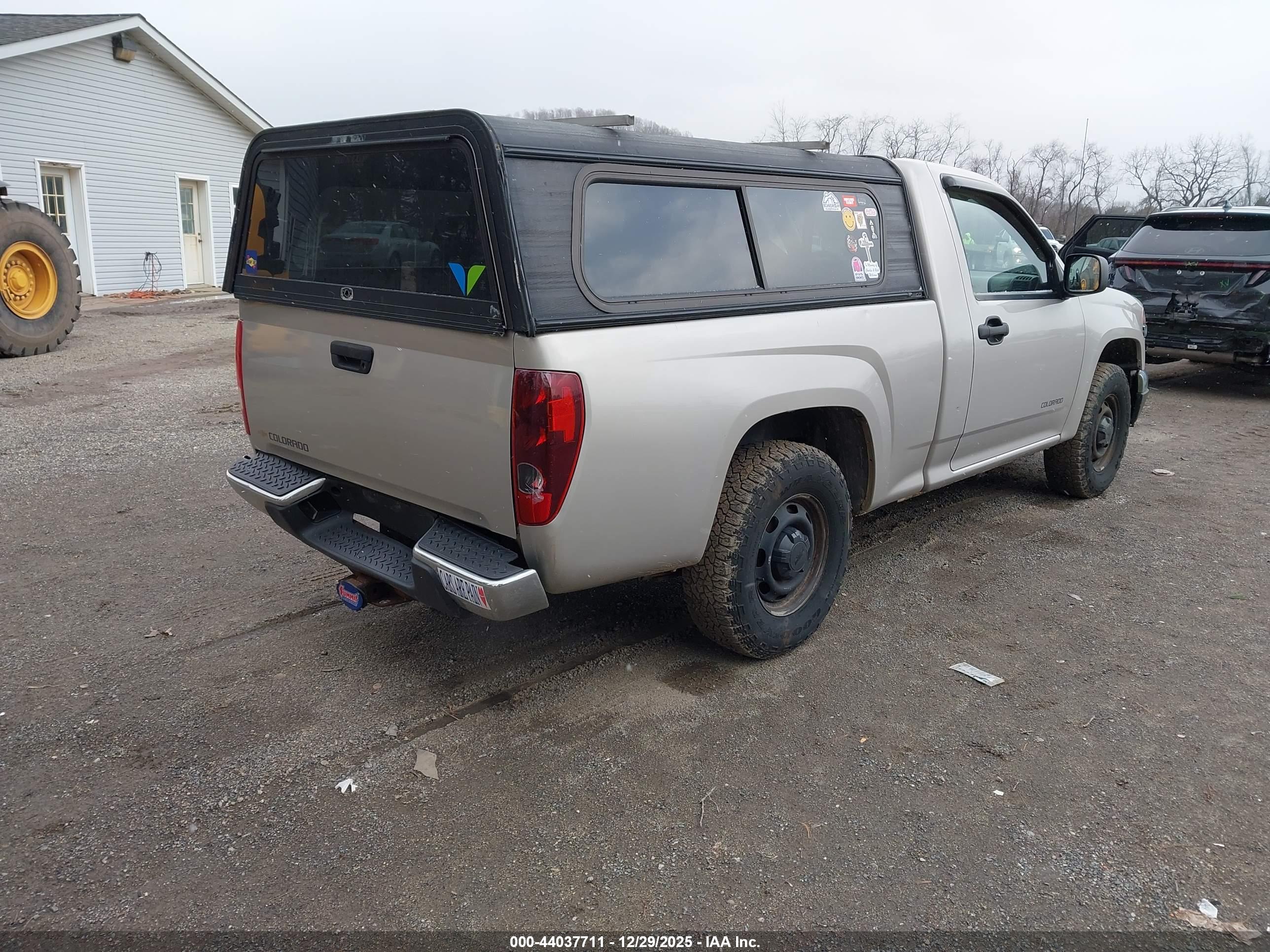 CHEVROLET COLORADO image 4