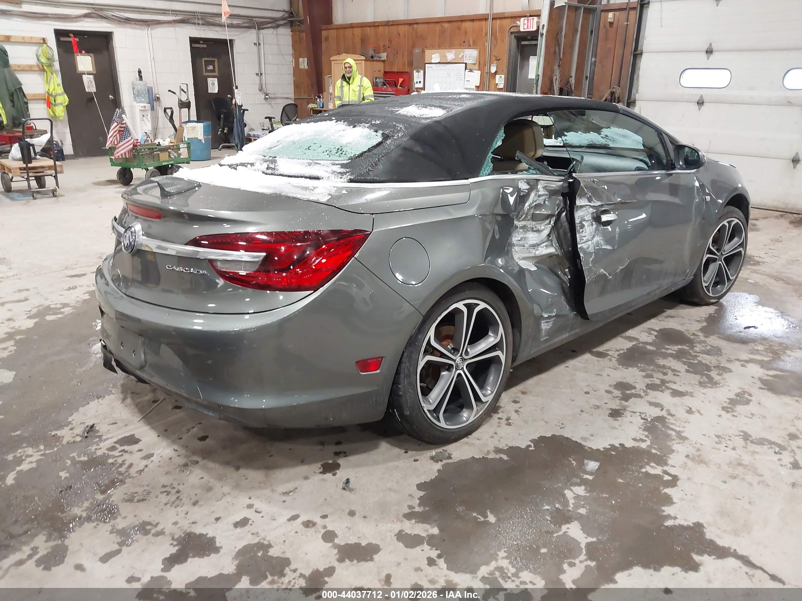 BUICK CASCADA image 4