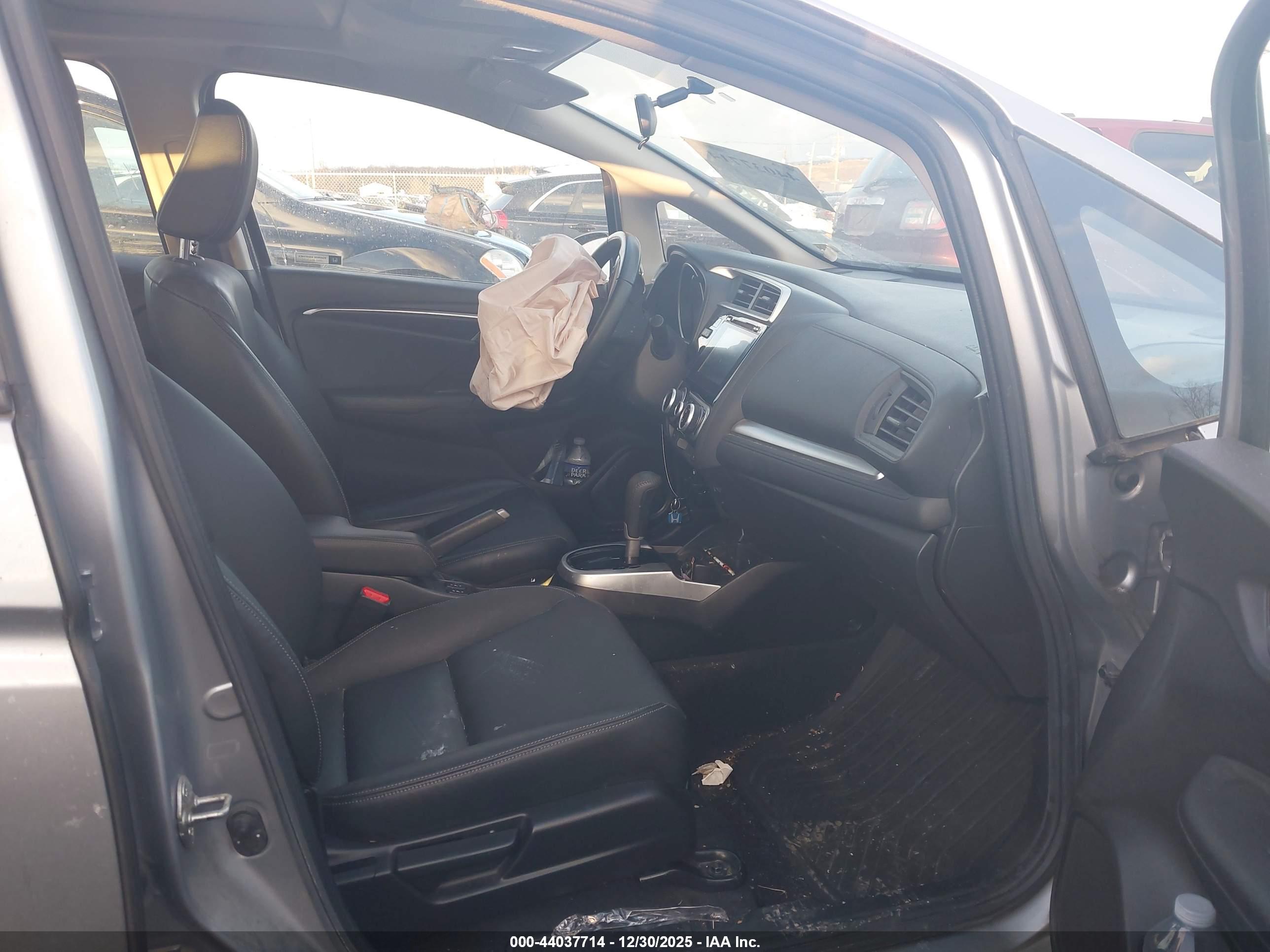 HONDA FIT image 5