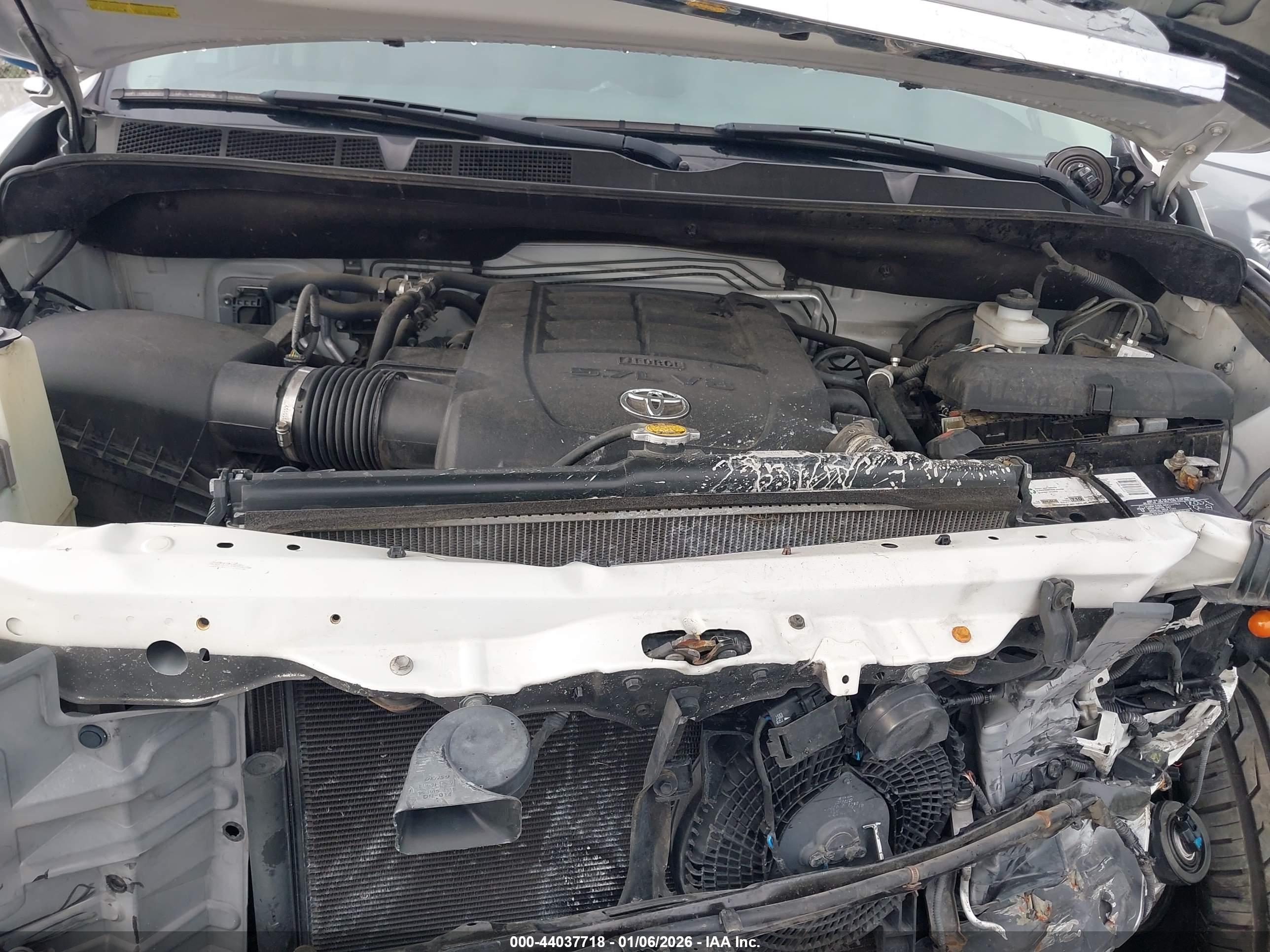 TOYOTA SEQUOIA image 10