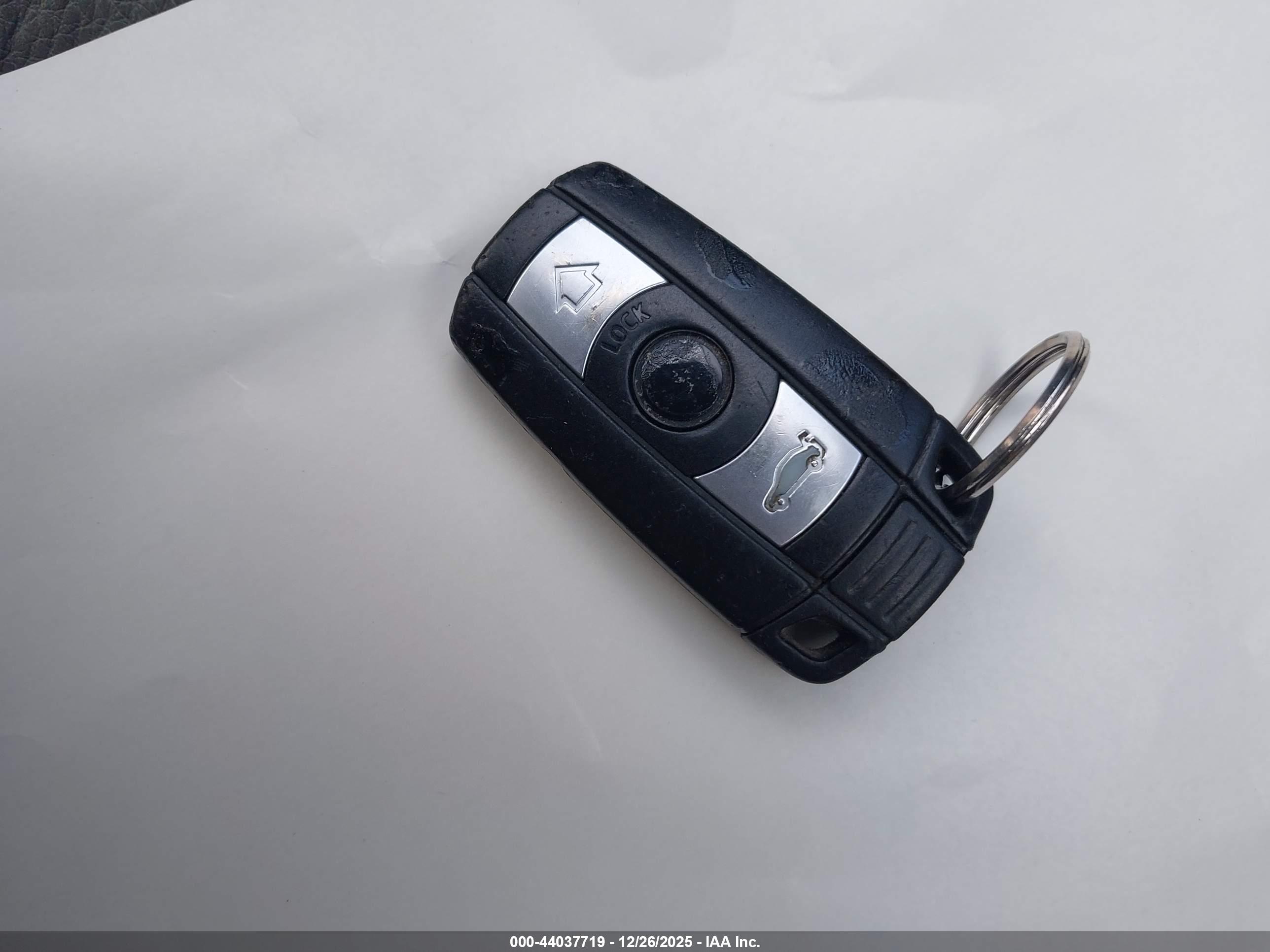 BMW 328I image 11