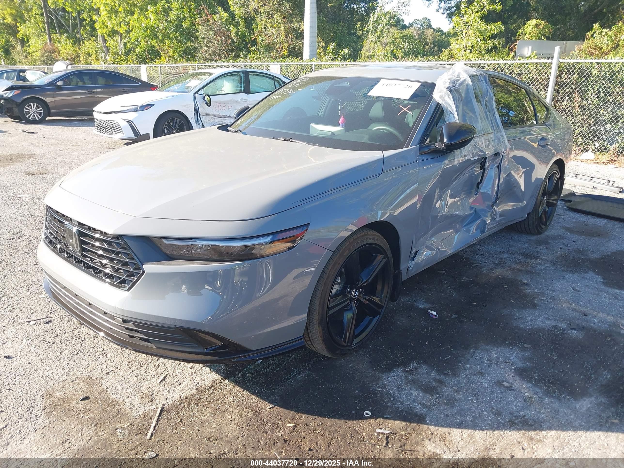 HONDA ACCORD image 2