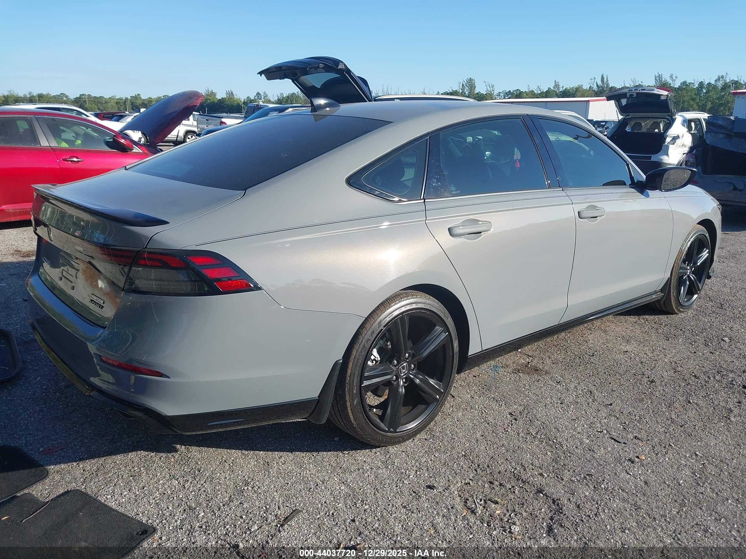 HONDA ACCORD image 4