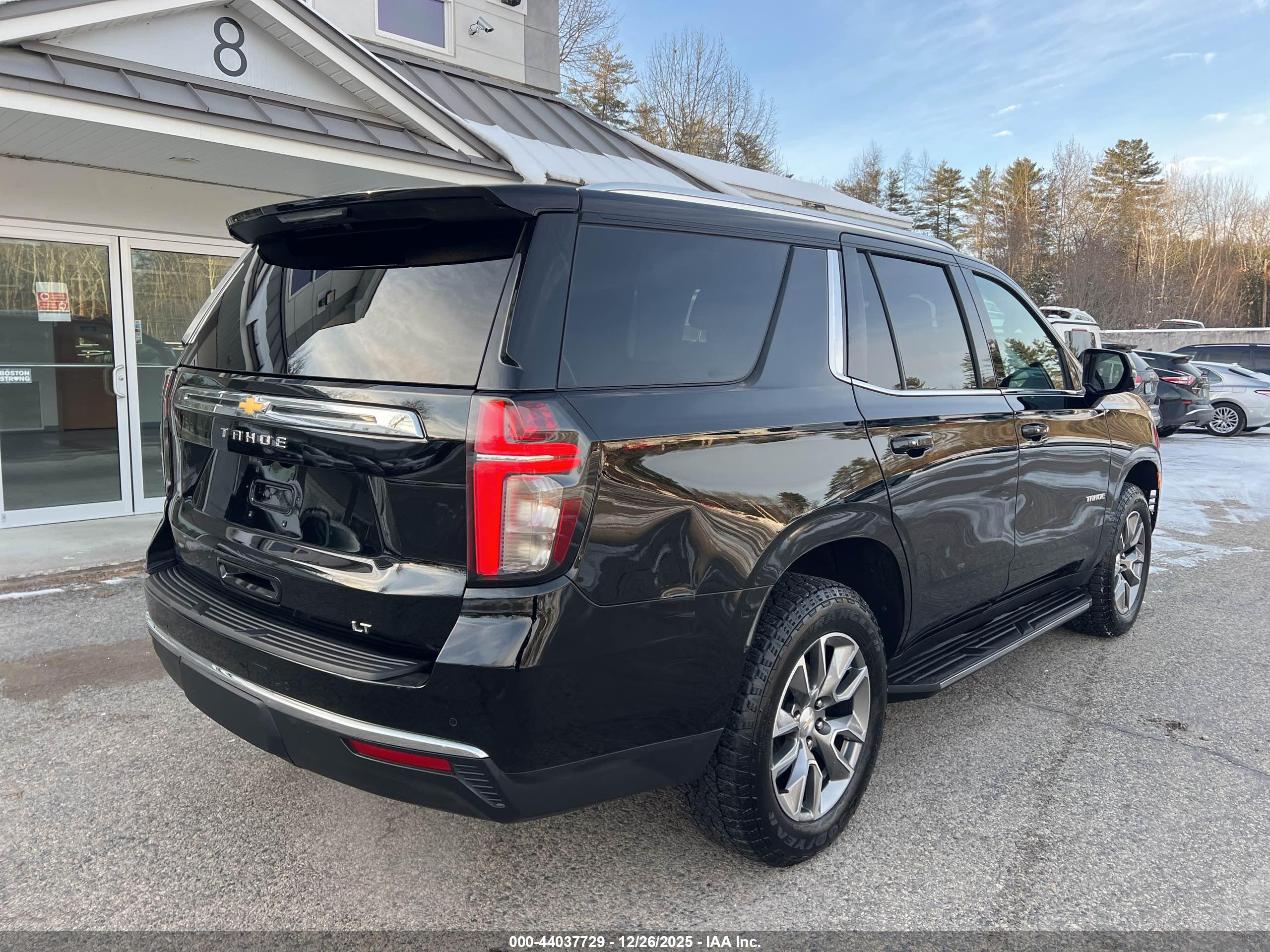 CHEVROLET TAHOE image 4