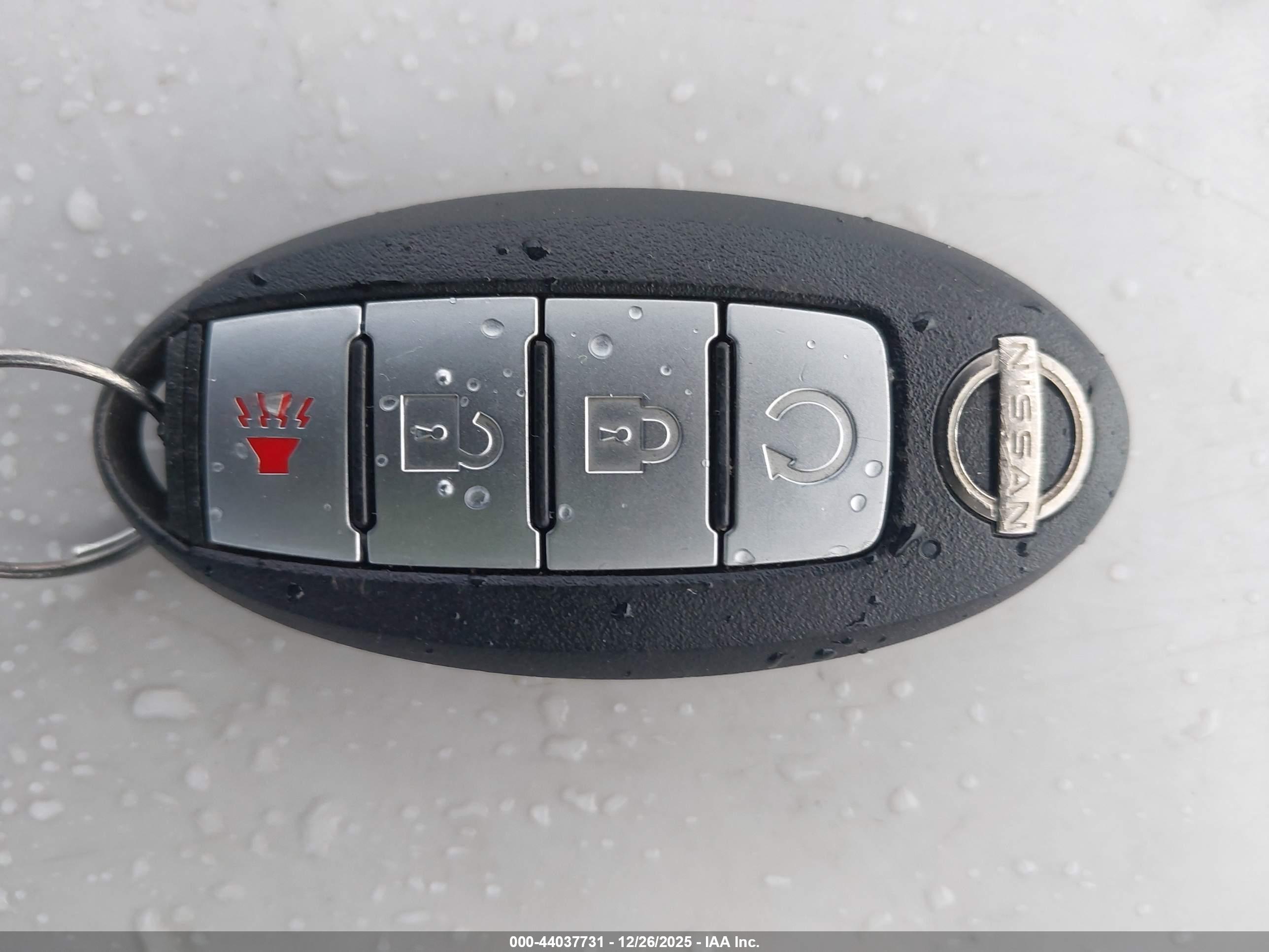 NISSAN FRONTIER image 11