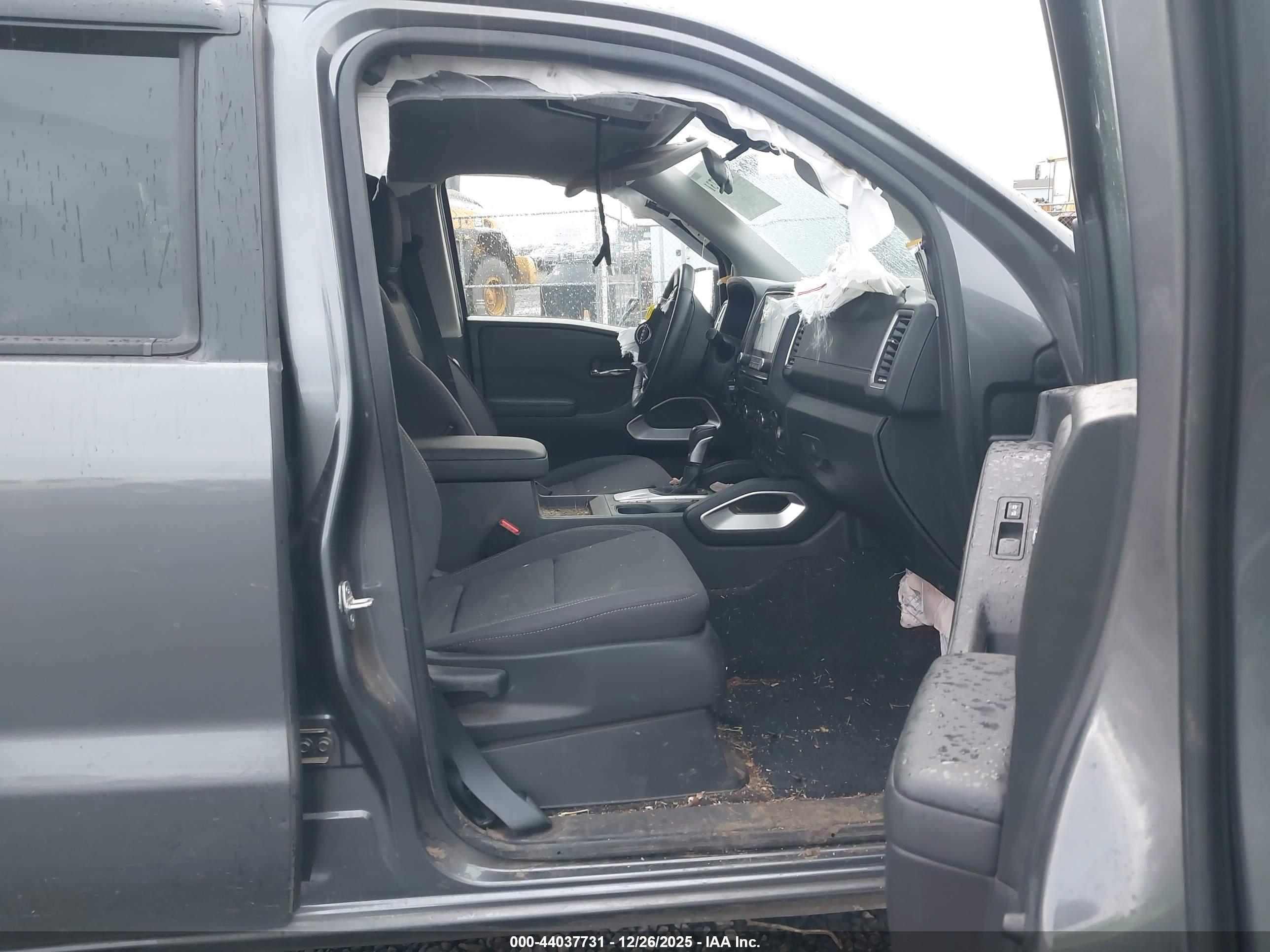 NISSAN FRONTIER image 5