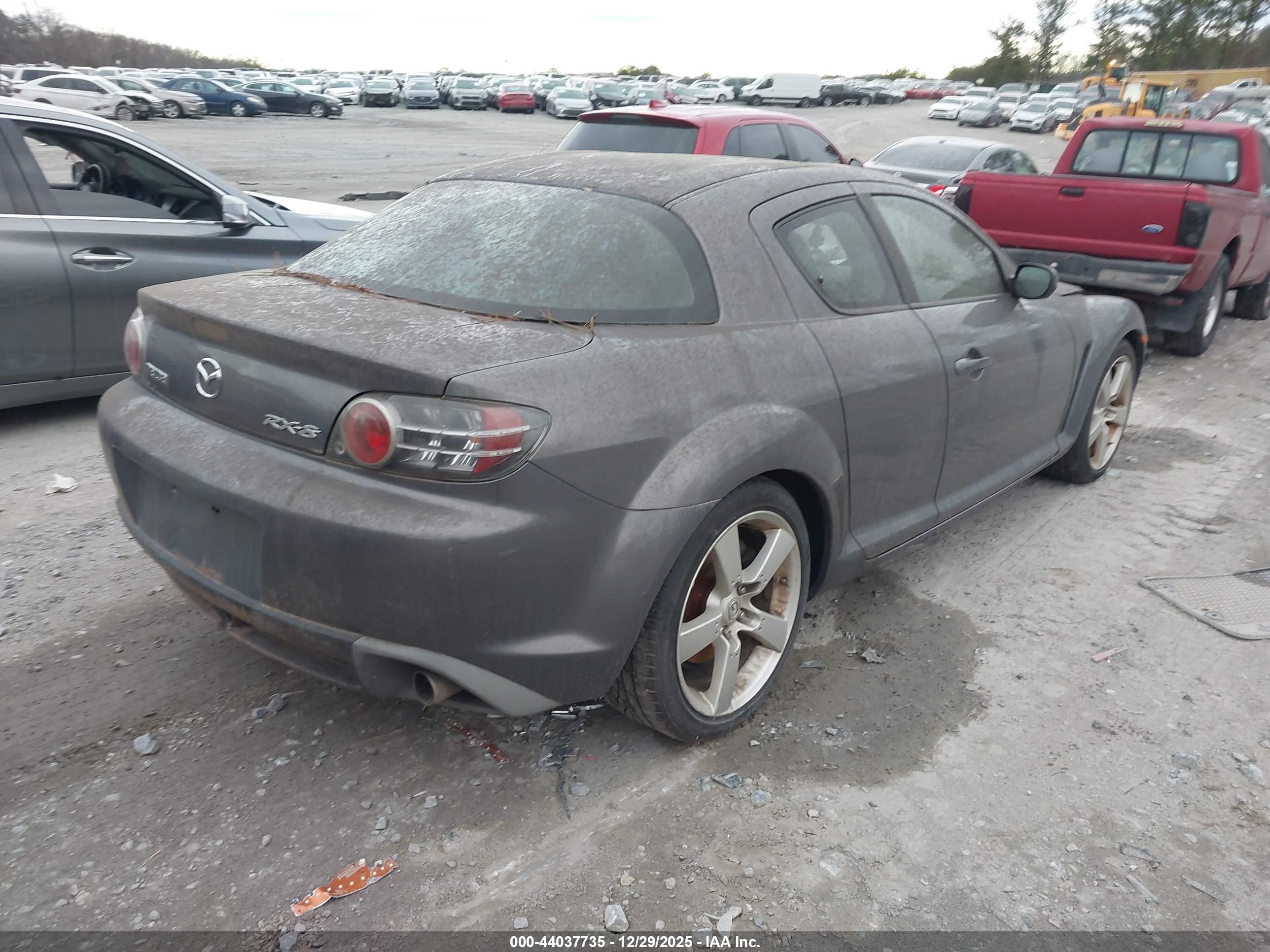 MAZDA RX-8 image 4