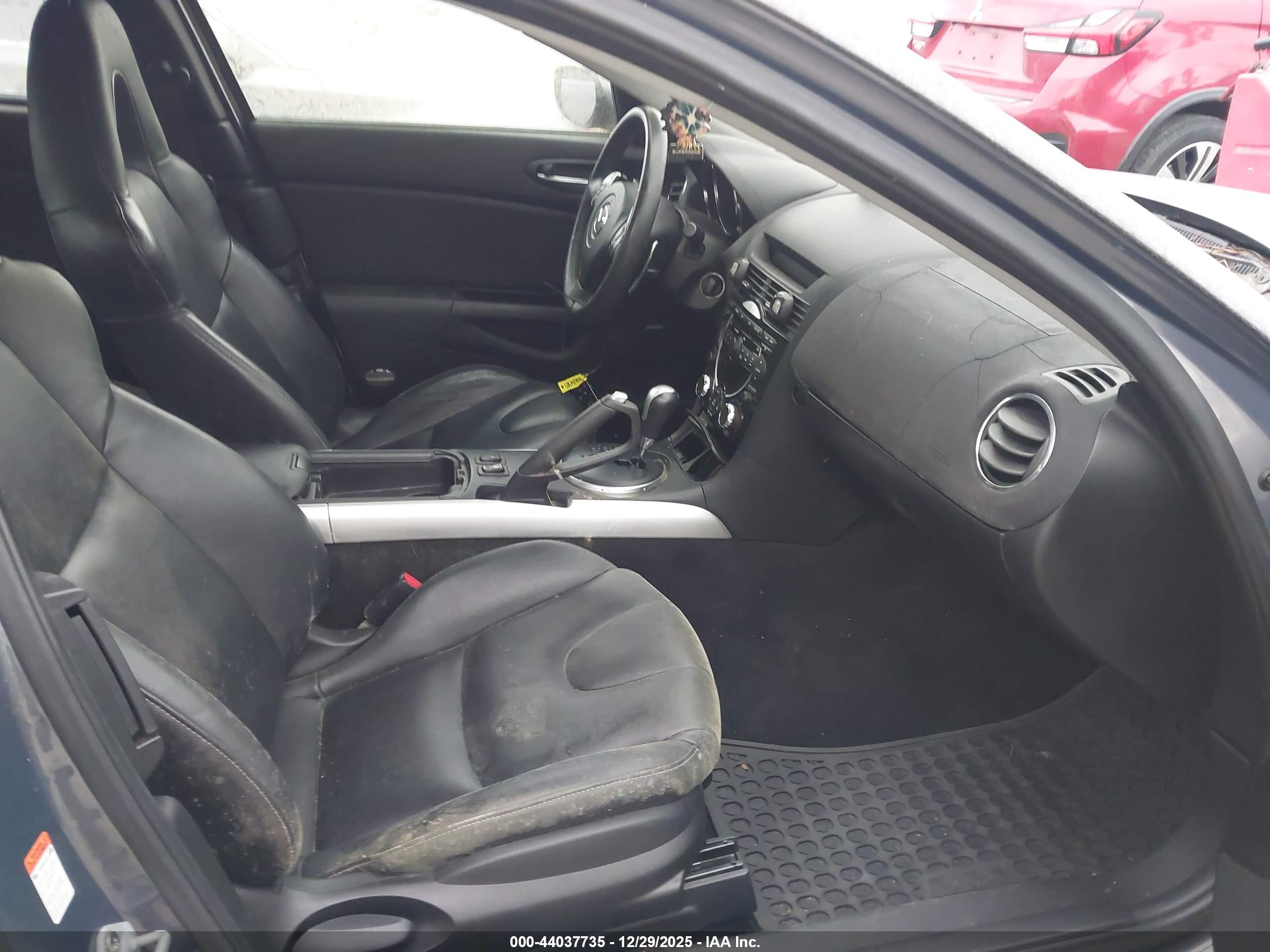 MAZDA RX-8 image 5