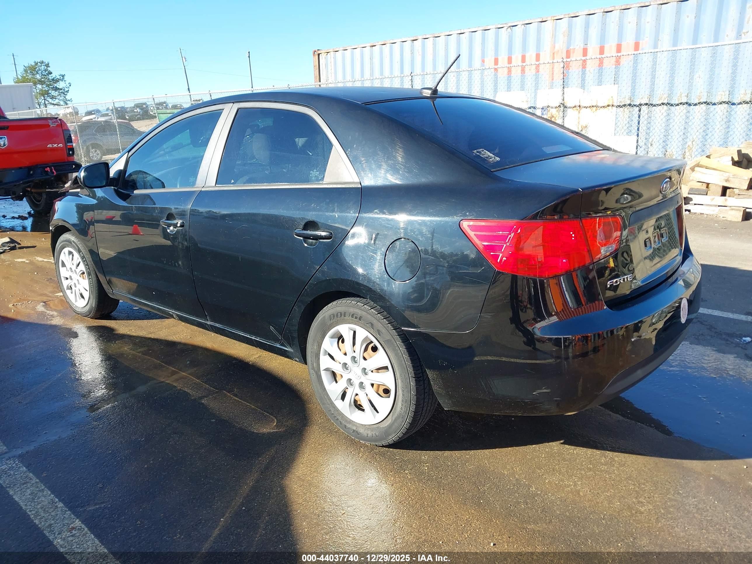 KIA FORTE image 3