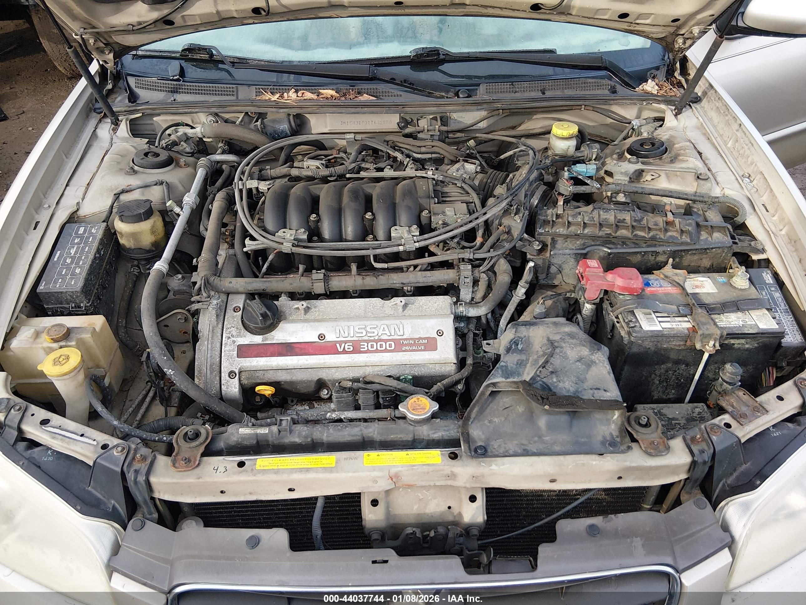 NISSAN MAXIMA image 10