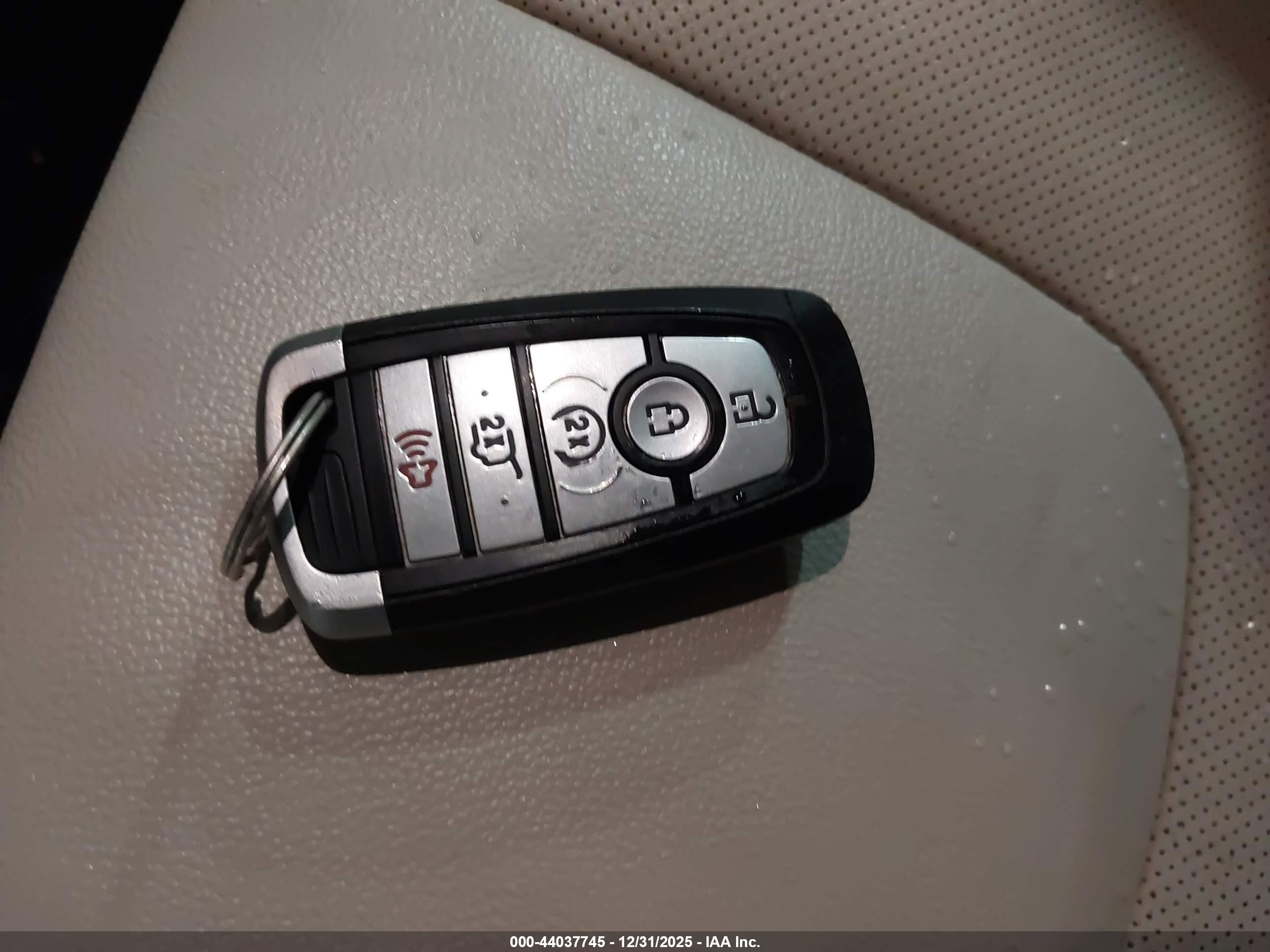 FORD EDGE image 11