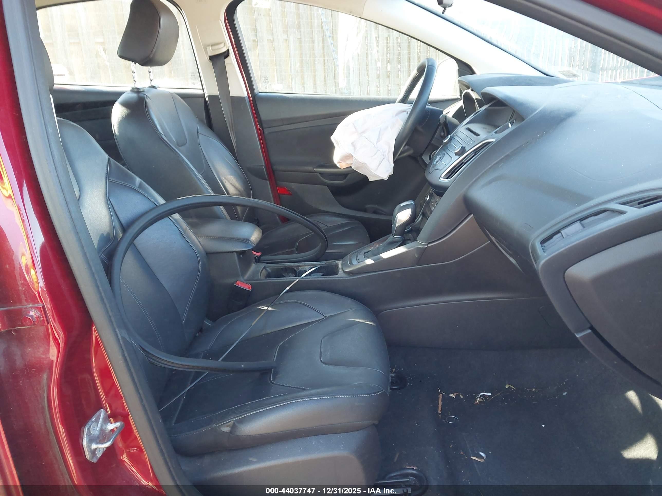 FORD FOCUS image 5