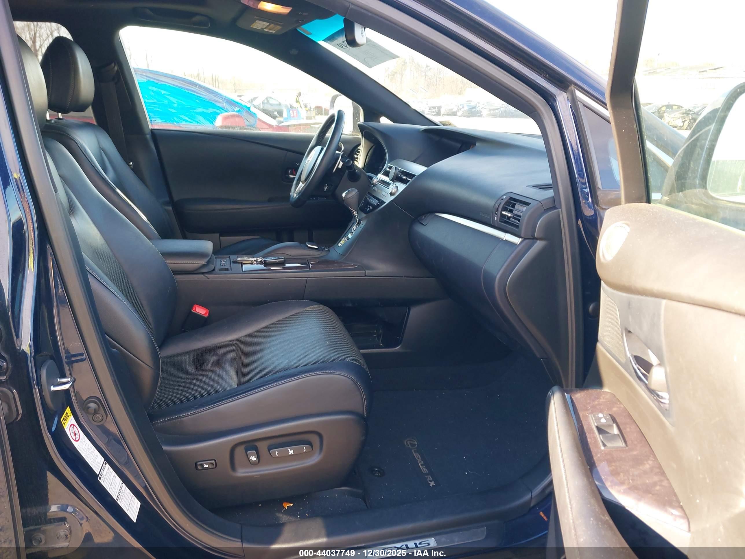 LEXUS RX image 5