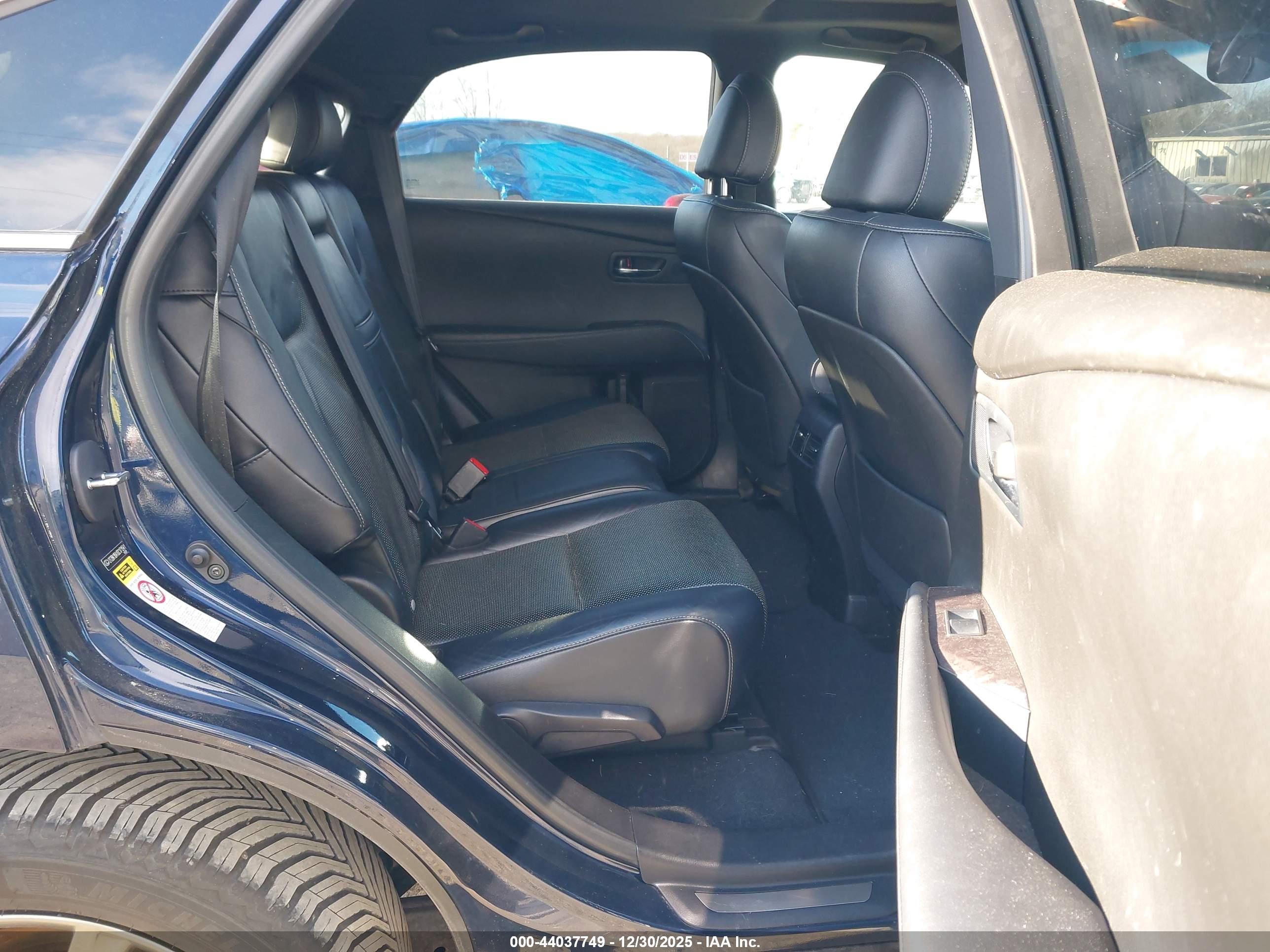 LEXUS RX image 8