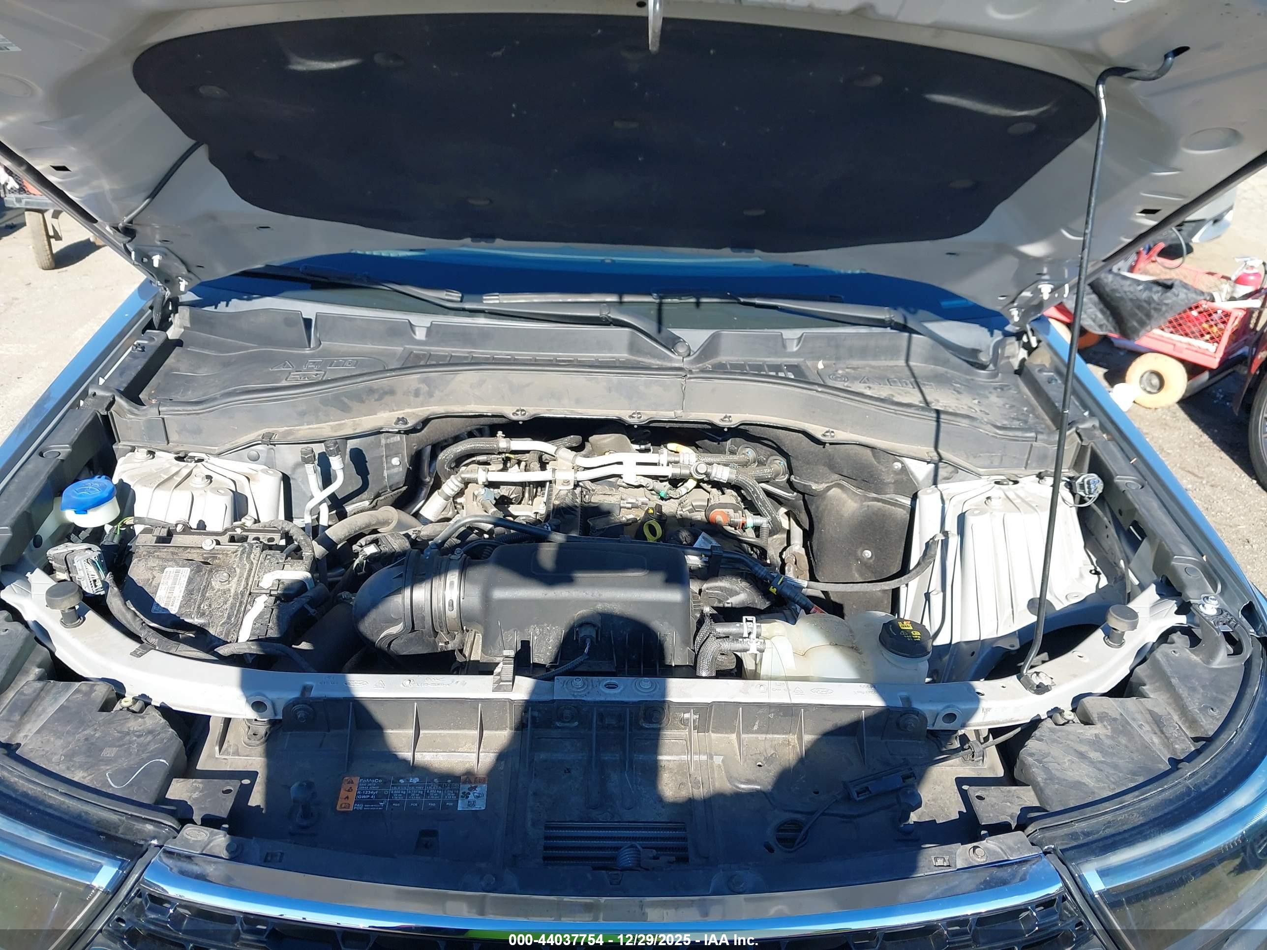 FORD EXPLORER image 10