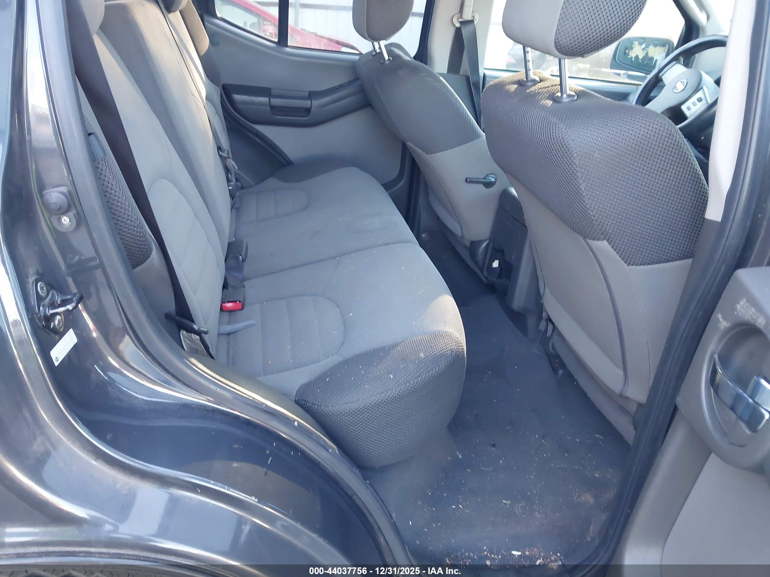 NISSAN XTERRA image 8