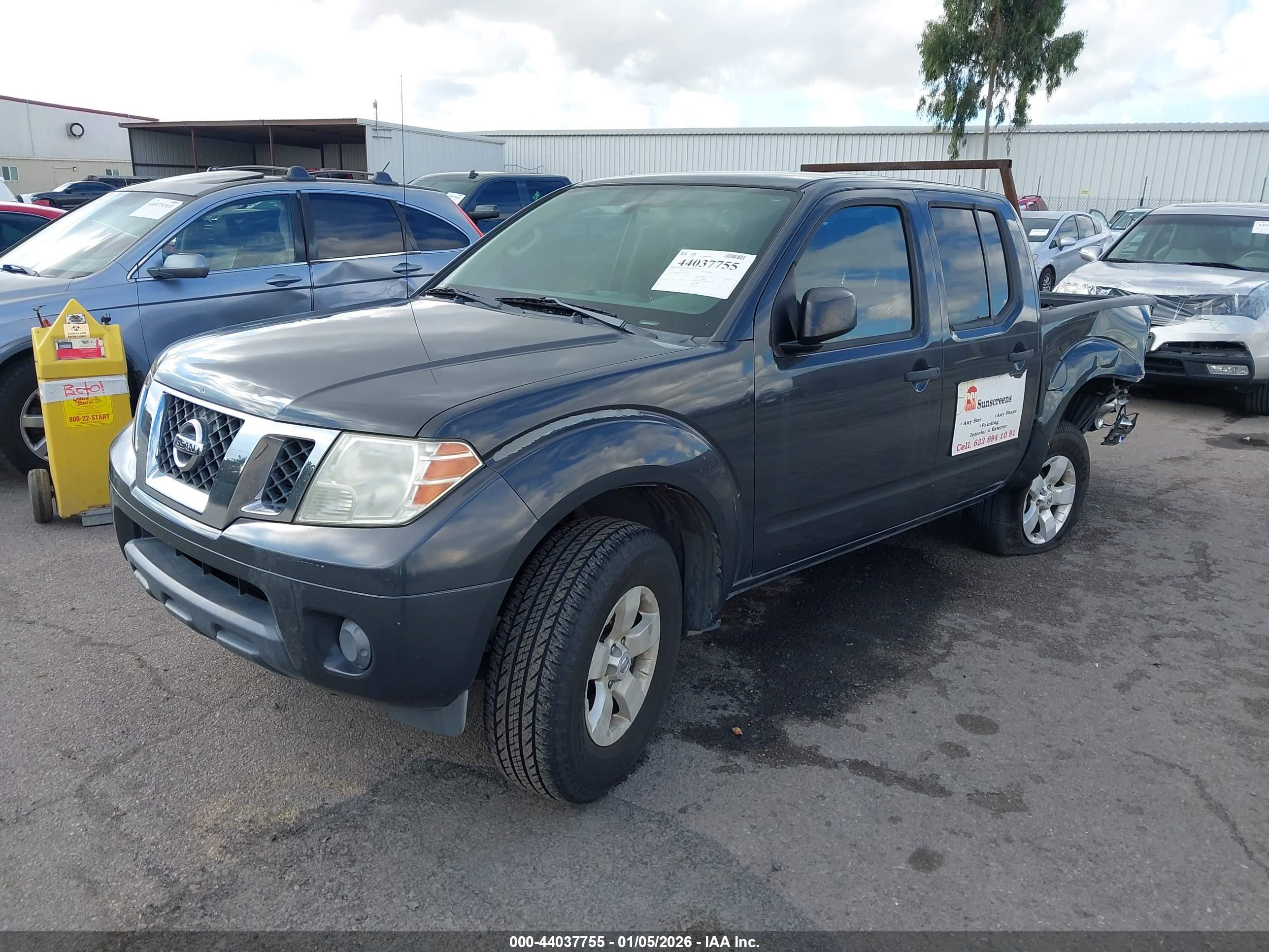 NISSAN FRONTIER image 2