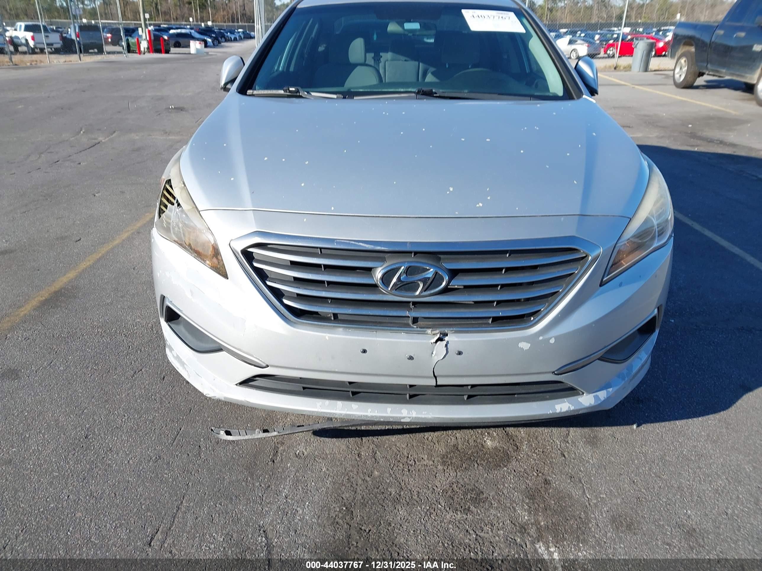 HYUNDAI SONATA image 6