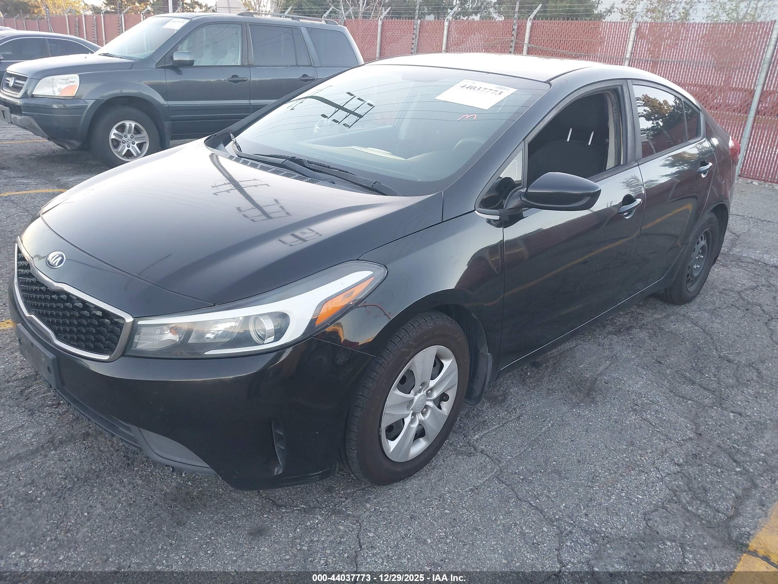 KIA FORTE image 2