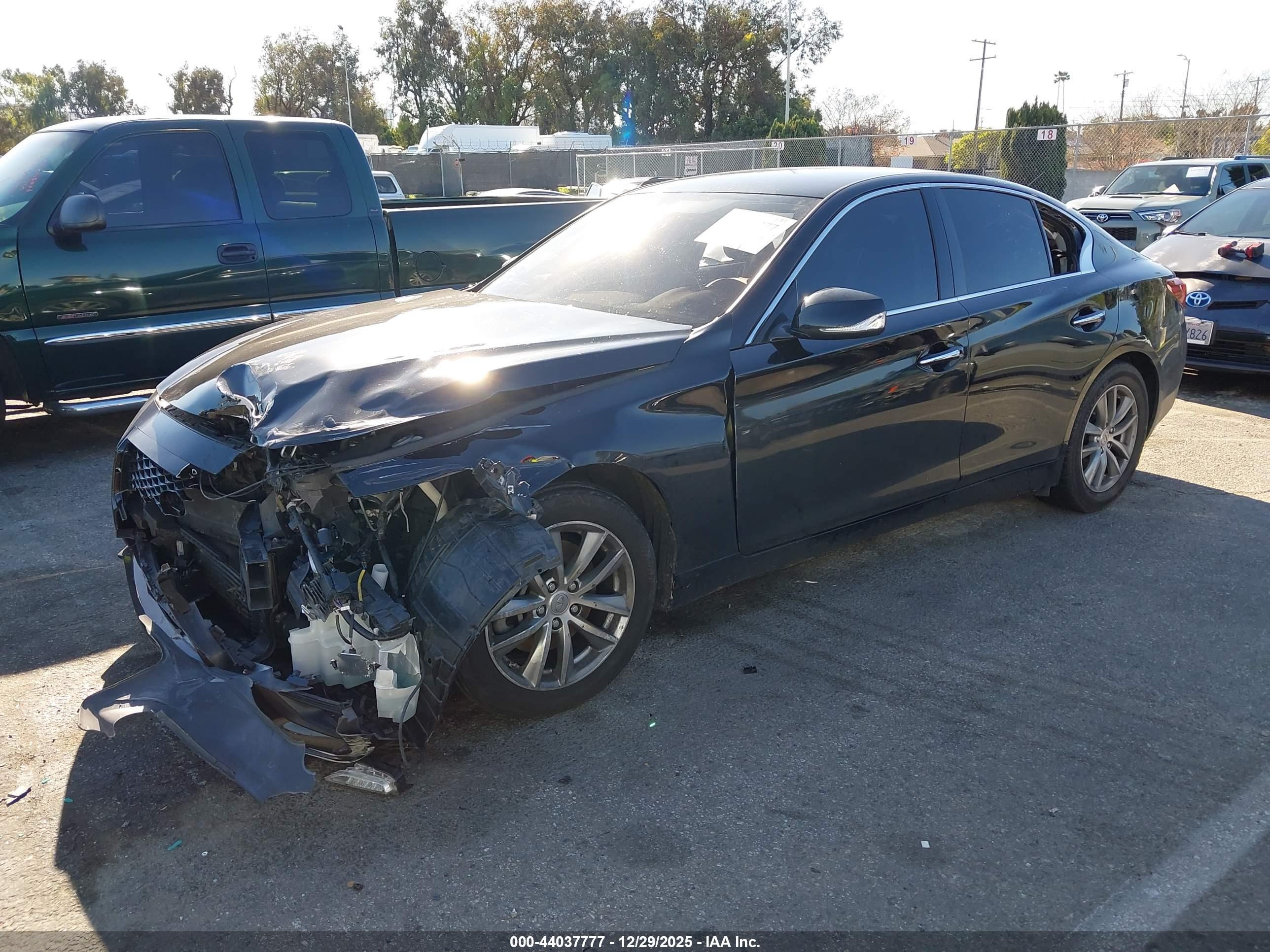 INFINITI Q50 image 2