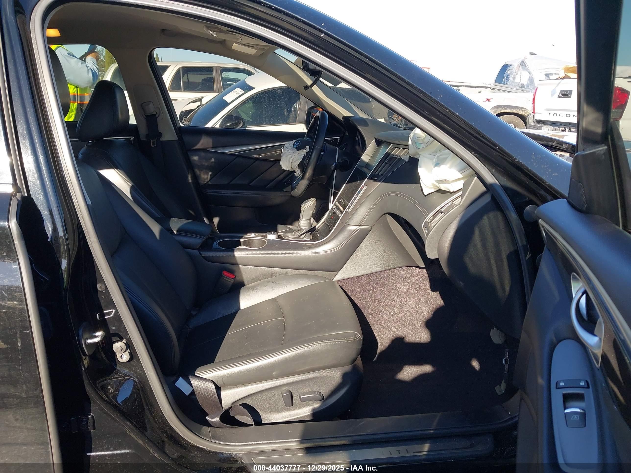 INFINITI Q50 image 5