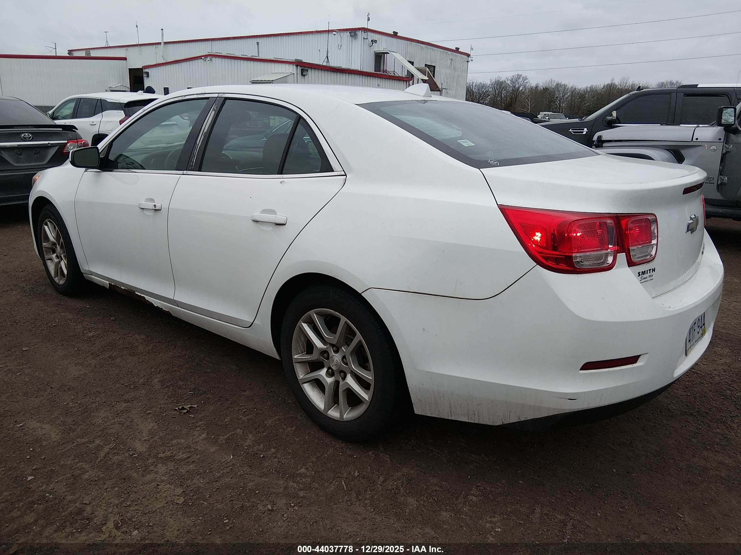 CHEVROLET MALIBU image 3