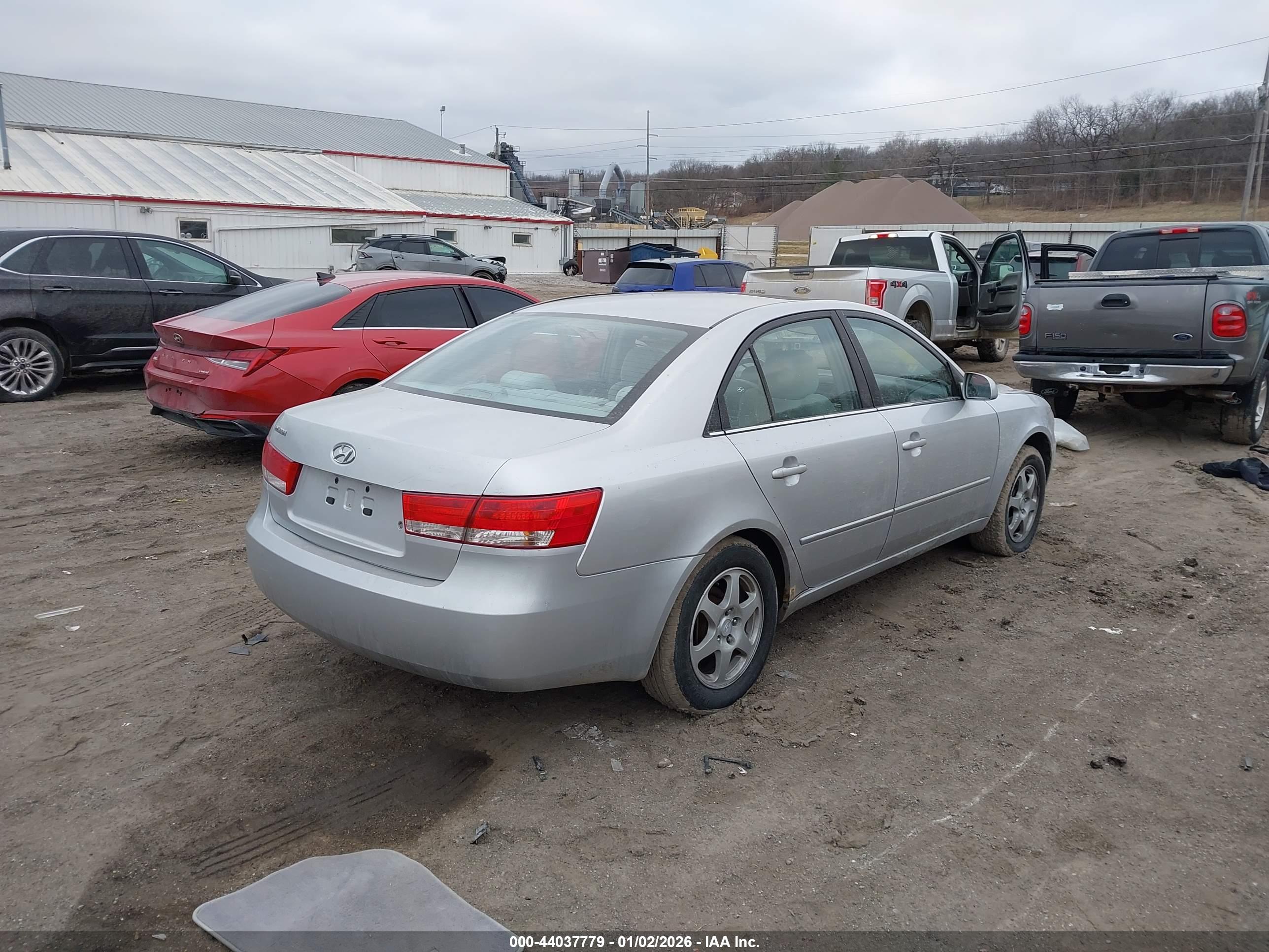 HYUNDAI SONATA image 4