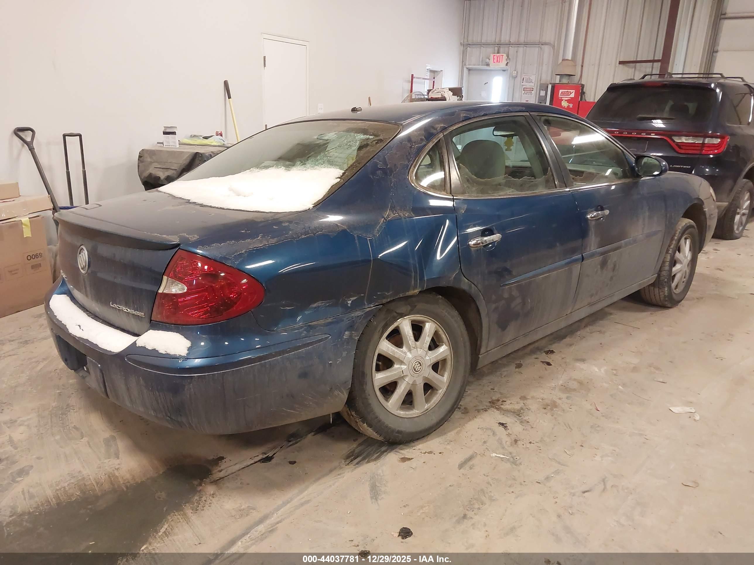 BUICK LACROSSE image 4