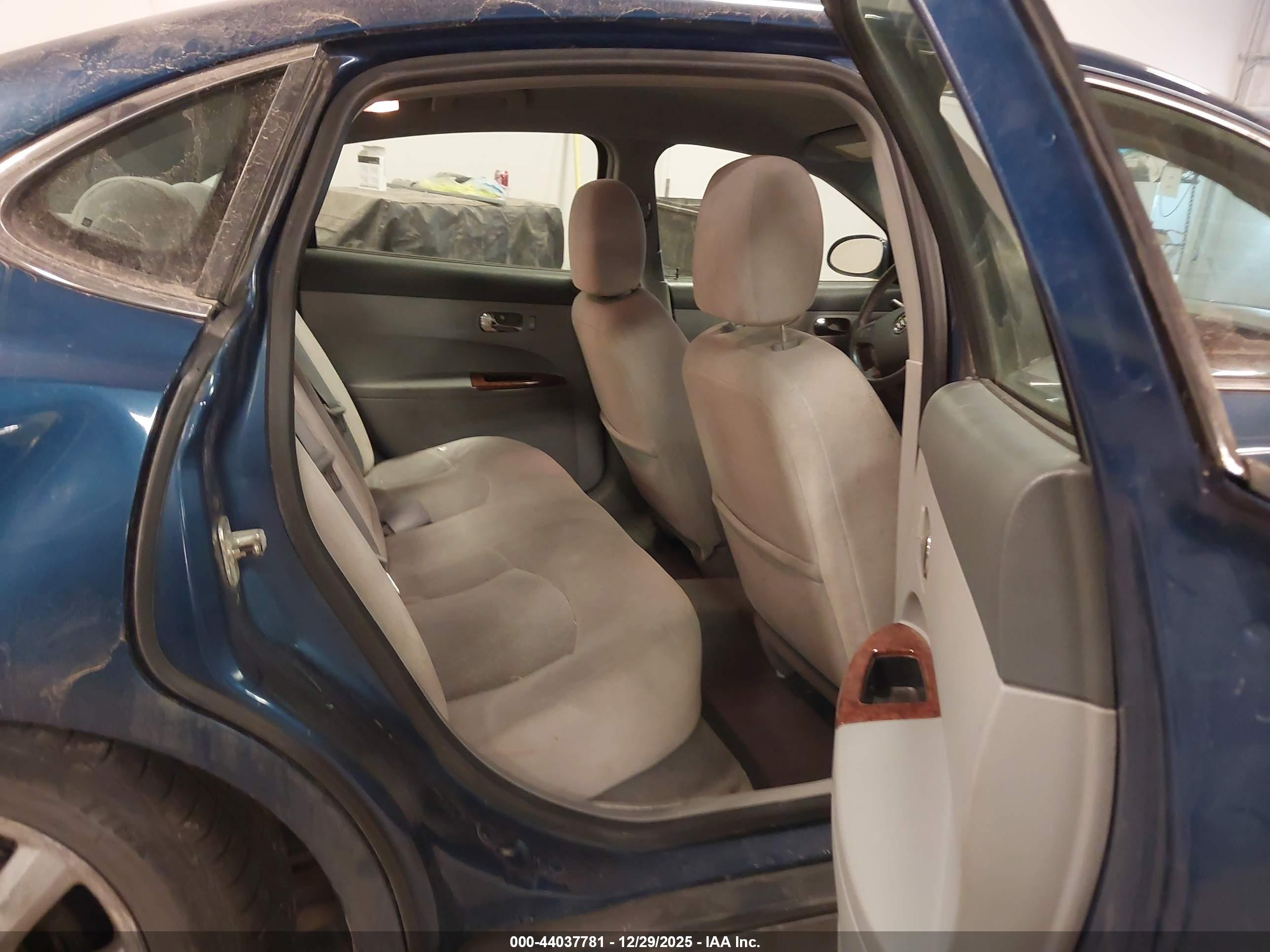 BUICK LACROSSE image 8