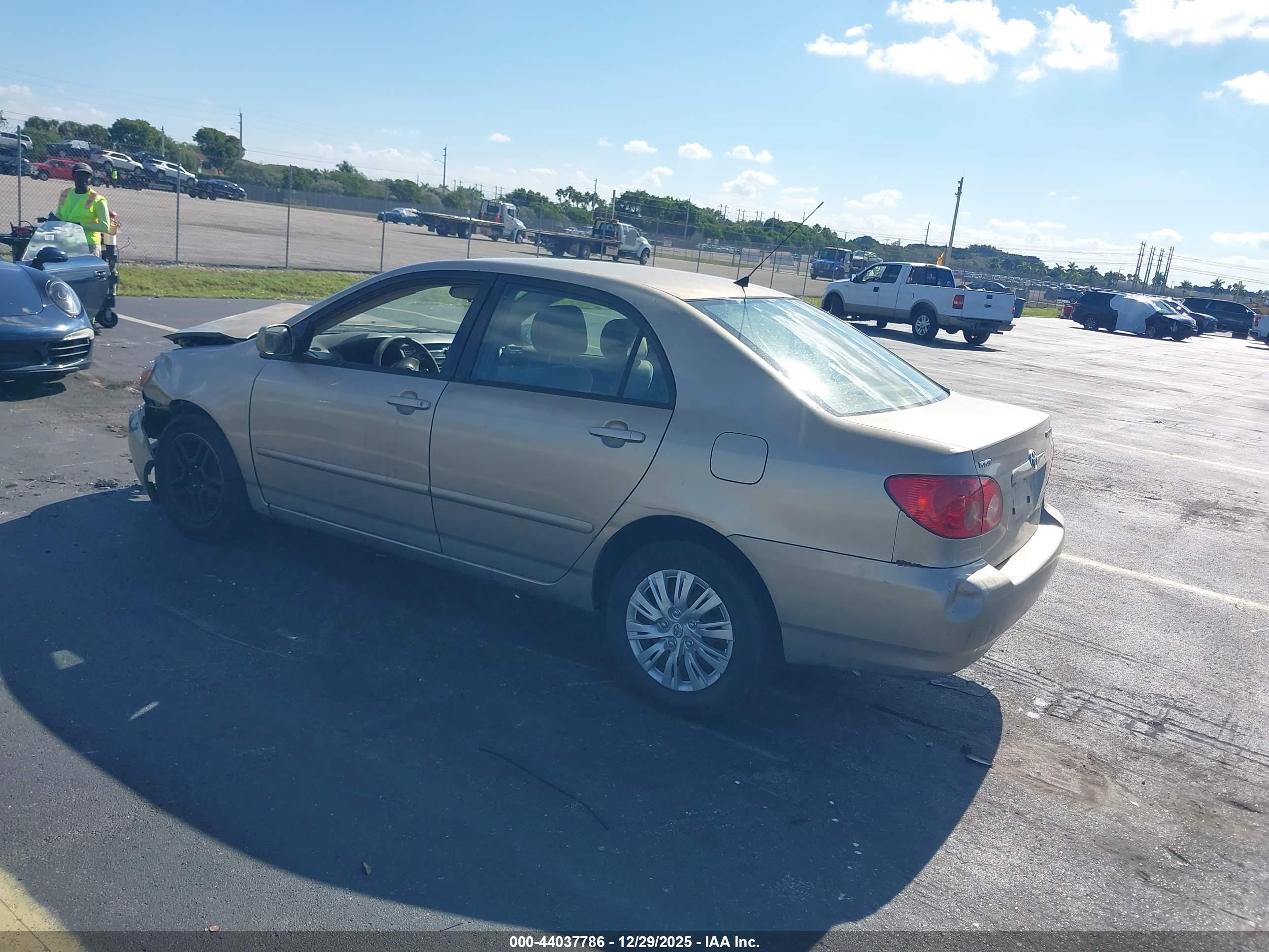 TOYOTA COROLLA image 3